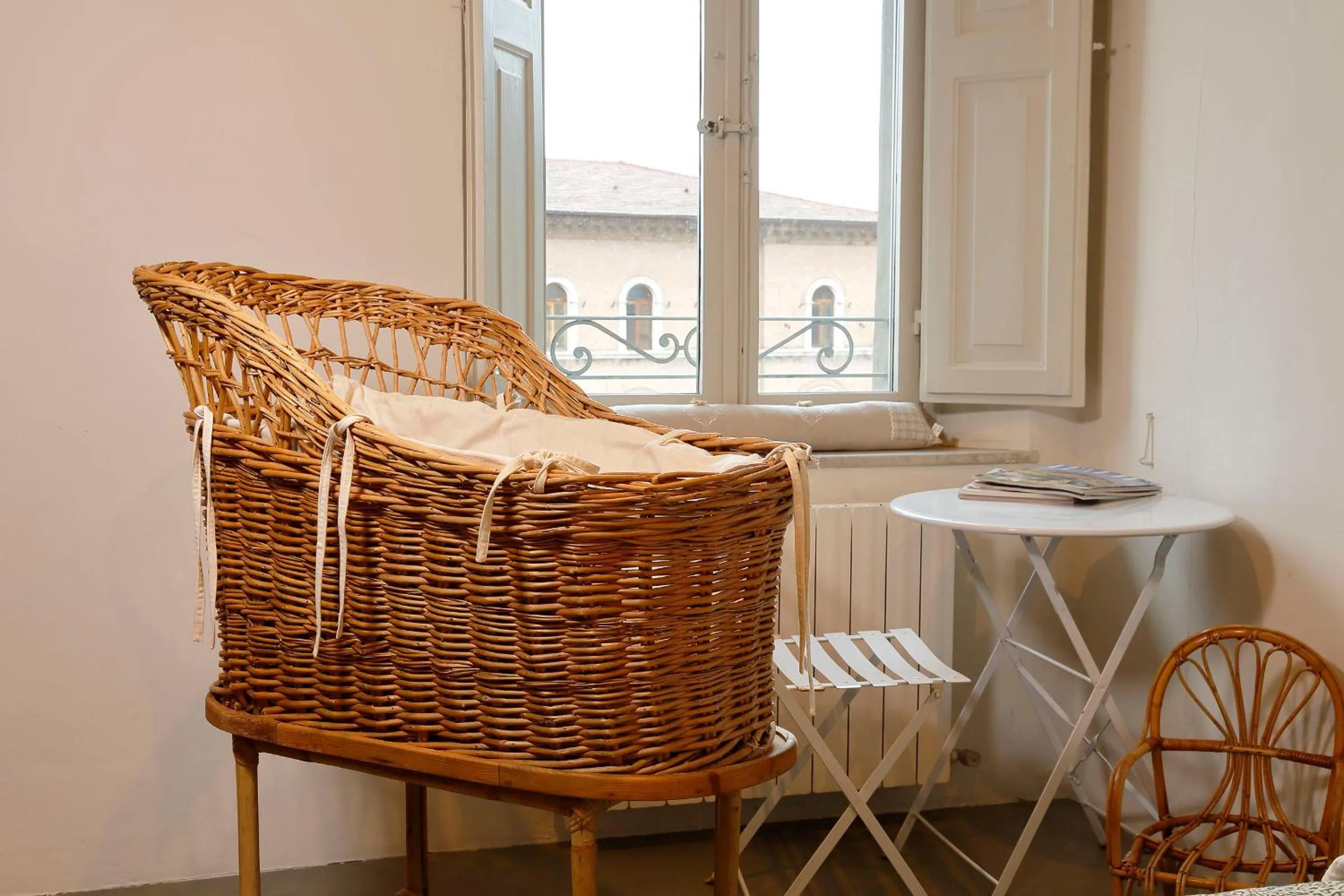 cot in B&B Paradiso n.4