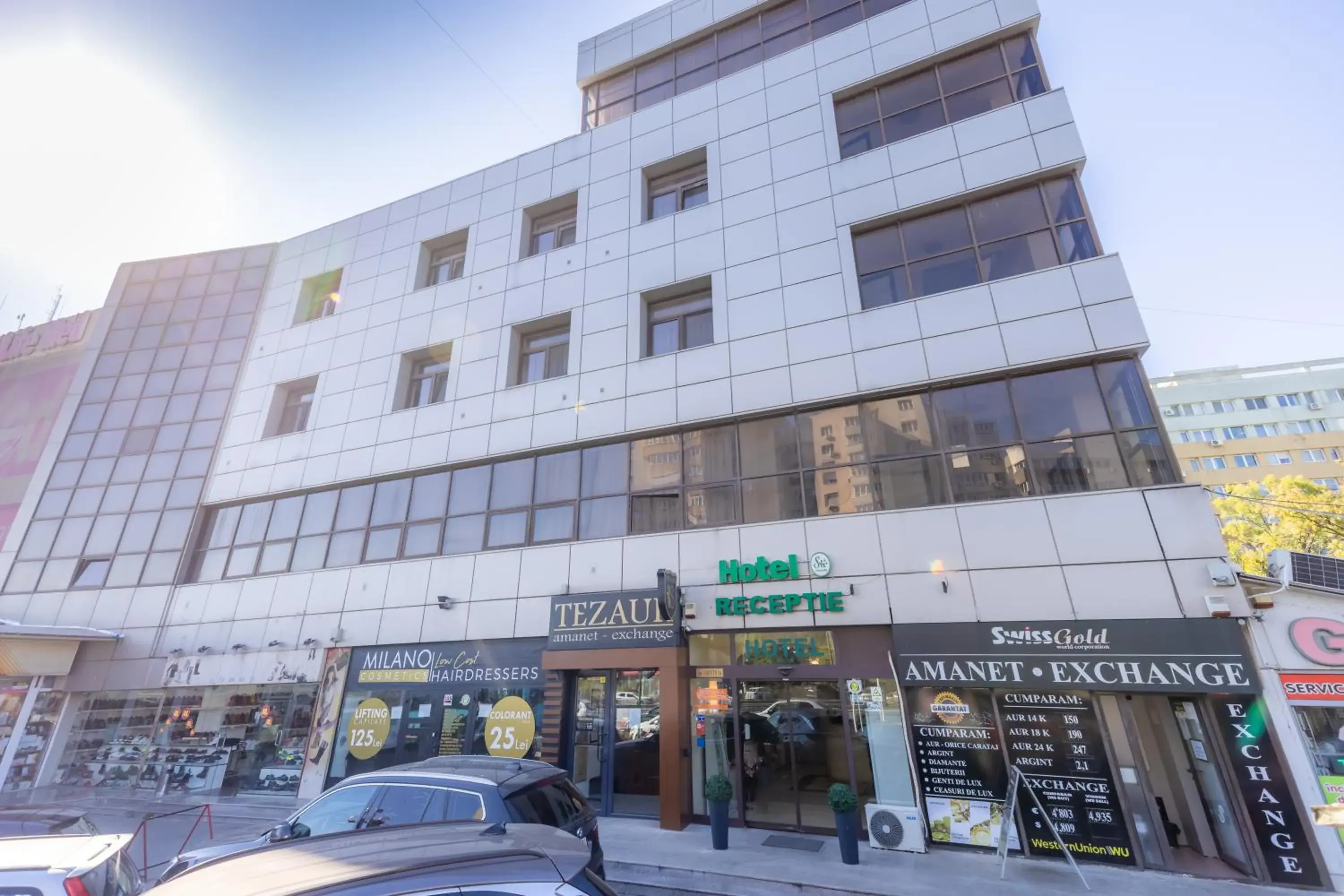 Property building in Hotel Sir Lujerului Property building in Hotel Sir Lujerului