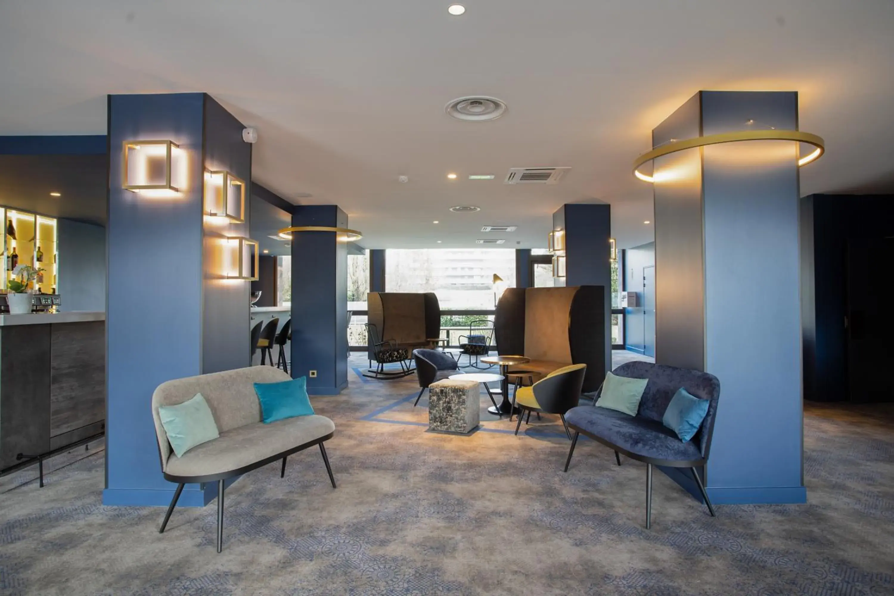 Lobby or reception in Appart'City Collection Genève Aéroport - Ferney Voltaire Lobby or reception in Appart'City Collection Genève Aéroport - Ferney Voltaire