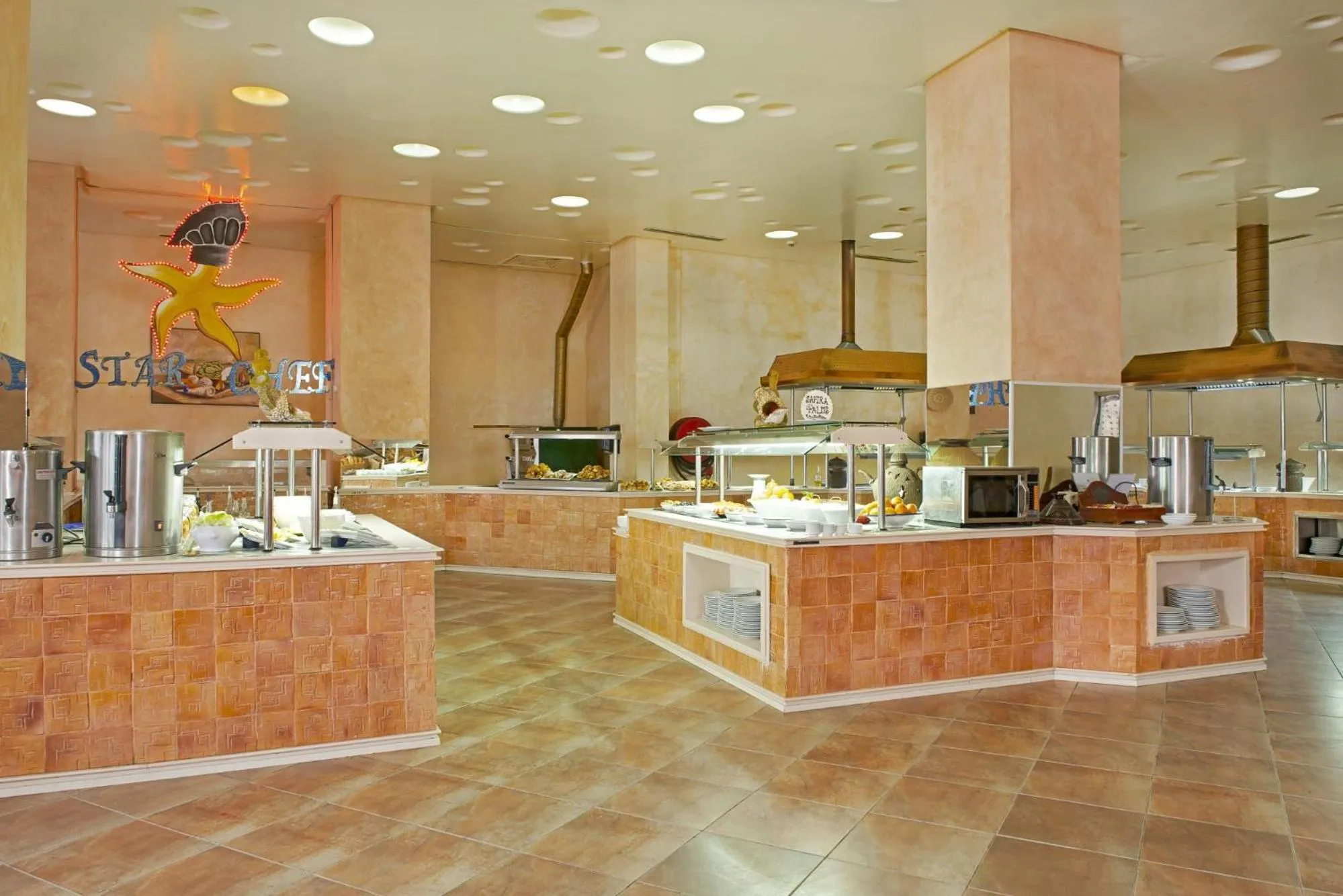 Restaurant/places to eat in Vincci Safira Palms