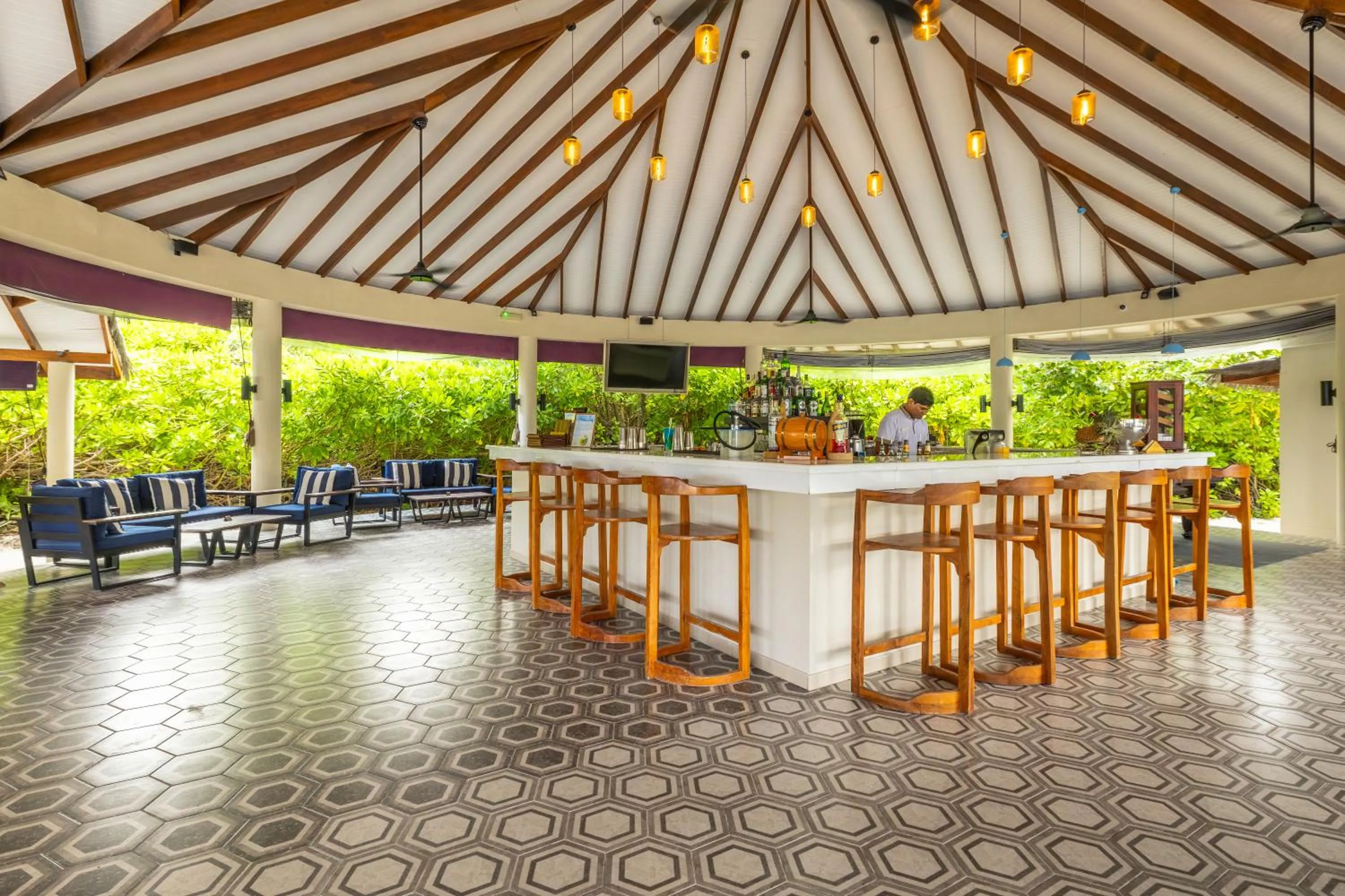 Lounge or bar in Cocoon Maldives - All Inclusive
