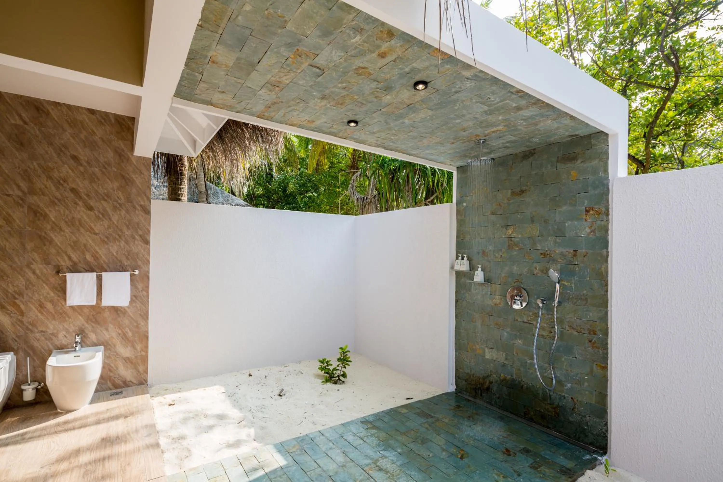 Bathroom in Cocoon Maldives - All Inclusive