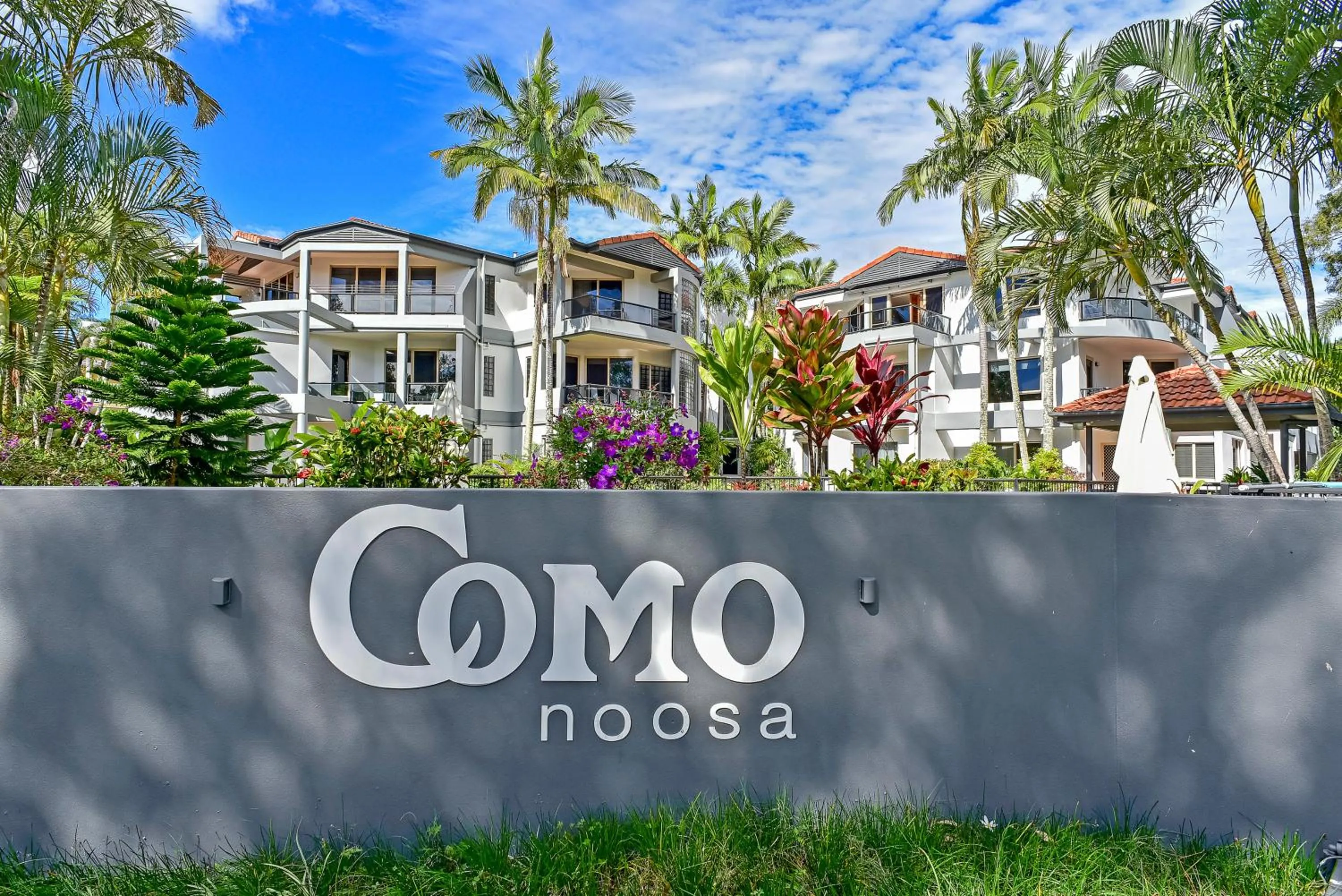 Property building in Como Noosa
