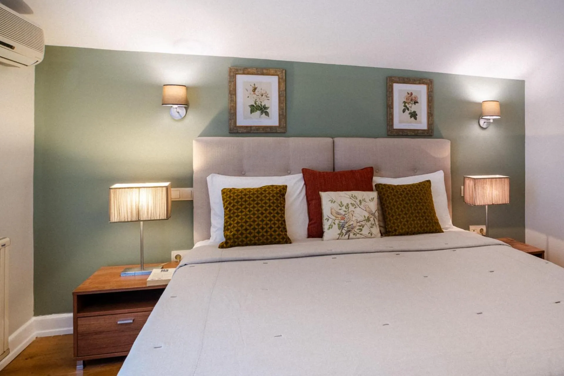 Bed in Cheya Sisli BNB Medical & Business City Center Tesvikiye Suites and Apartments