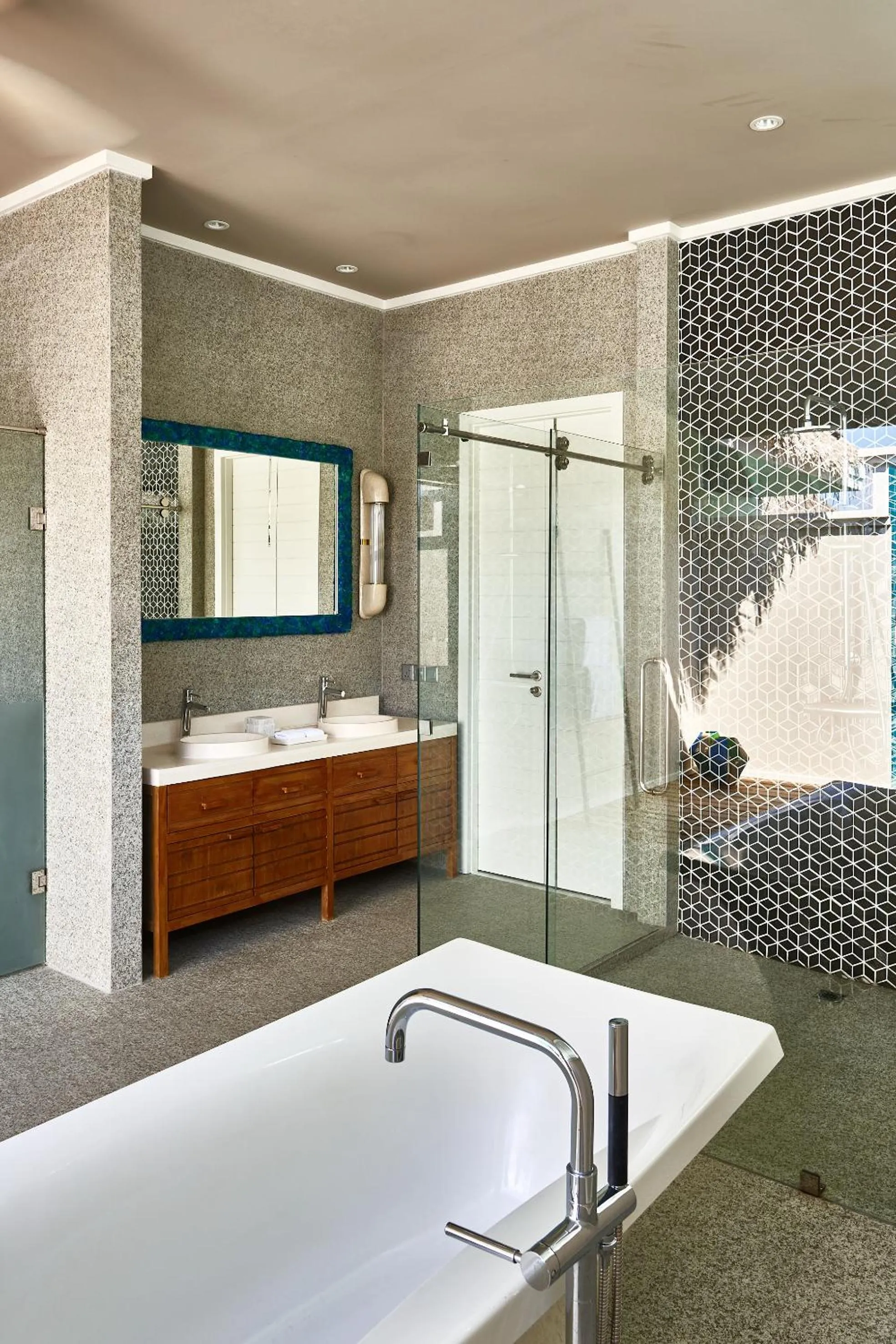 Bathroom, Bed in Finolhu, A Seaside Collection Resort, a Member of Design Hotels