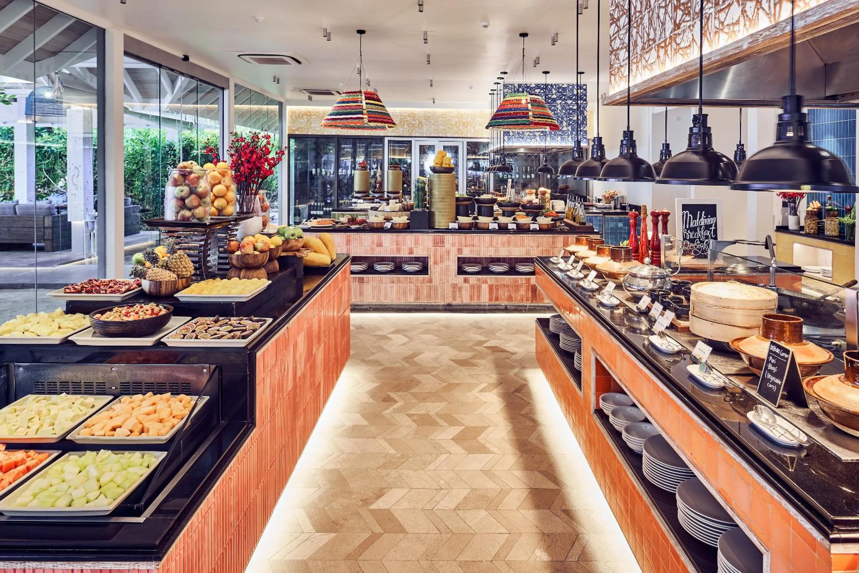 Restaurant/places to eat in Finolhu, A Seaside Collection Resort, a Member of Design Hotels