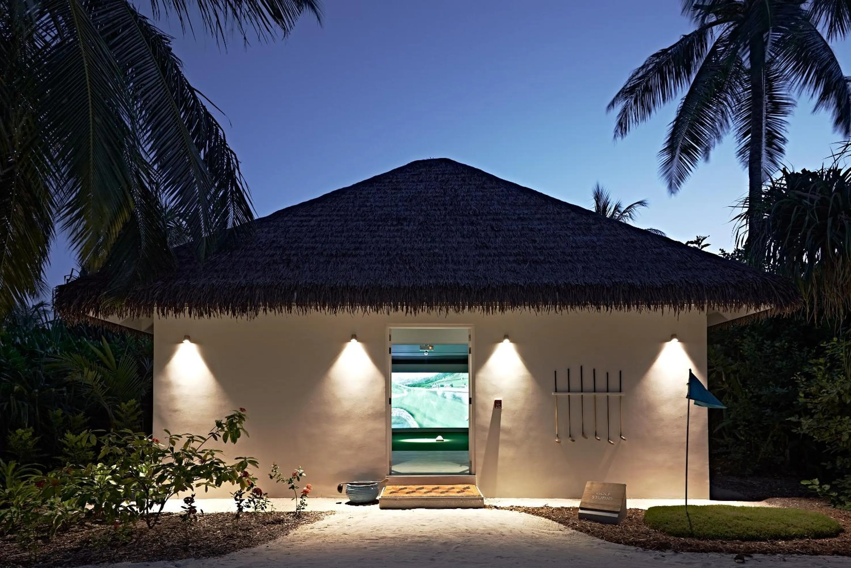 Minigolf in Finolhu, A Seaside Collection Resort, a Member of Design Hotels
