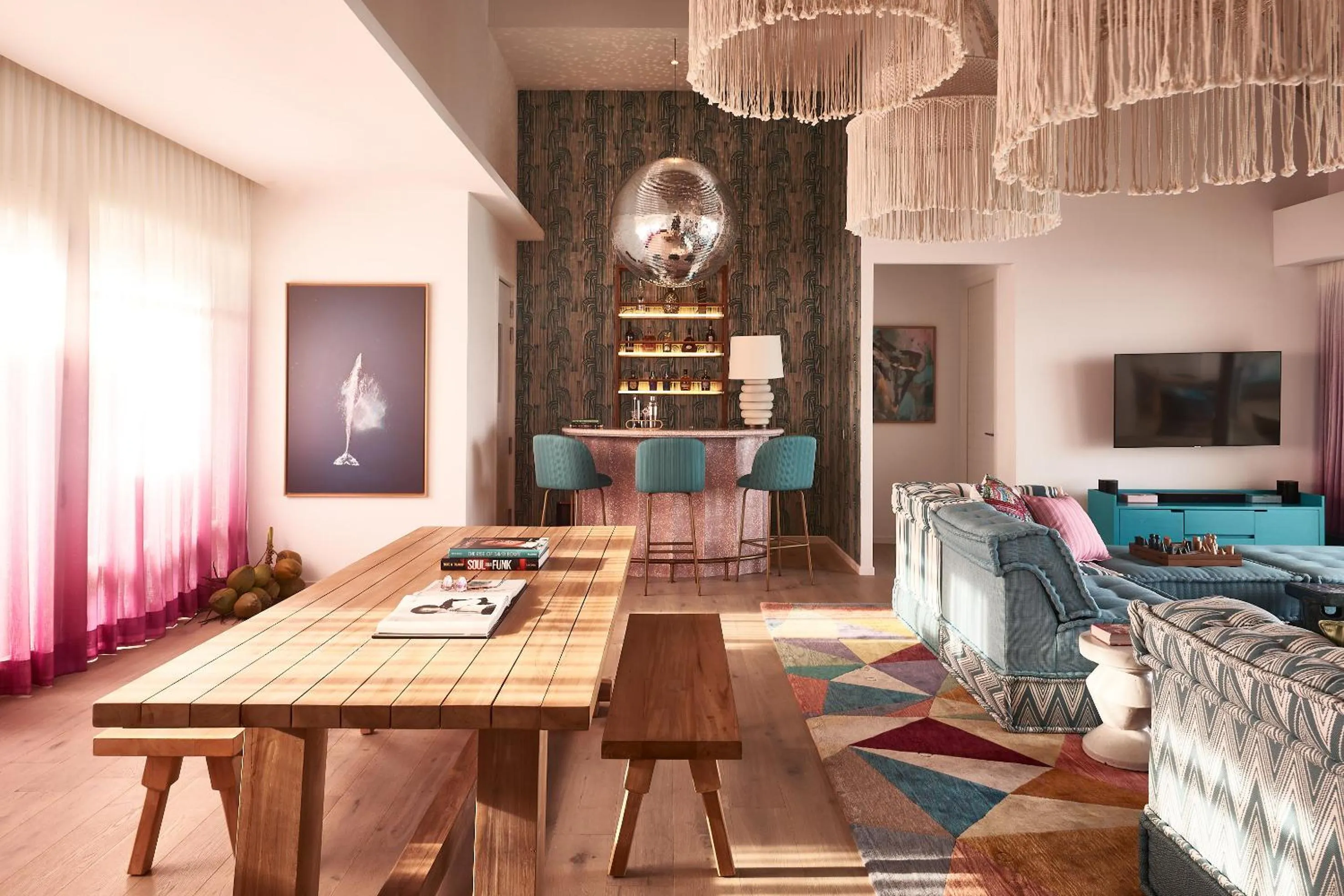 Seating area in Finolhu, A Seaside Collection Resort, a Member of Design Hotels