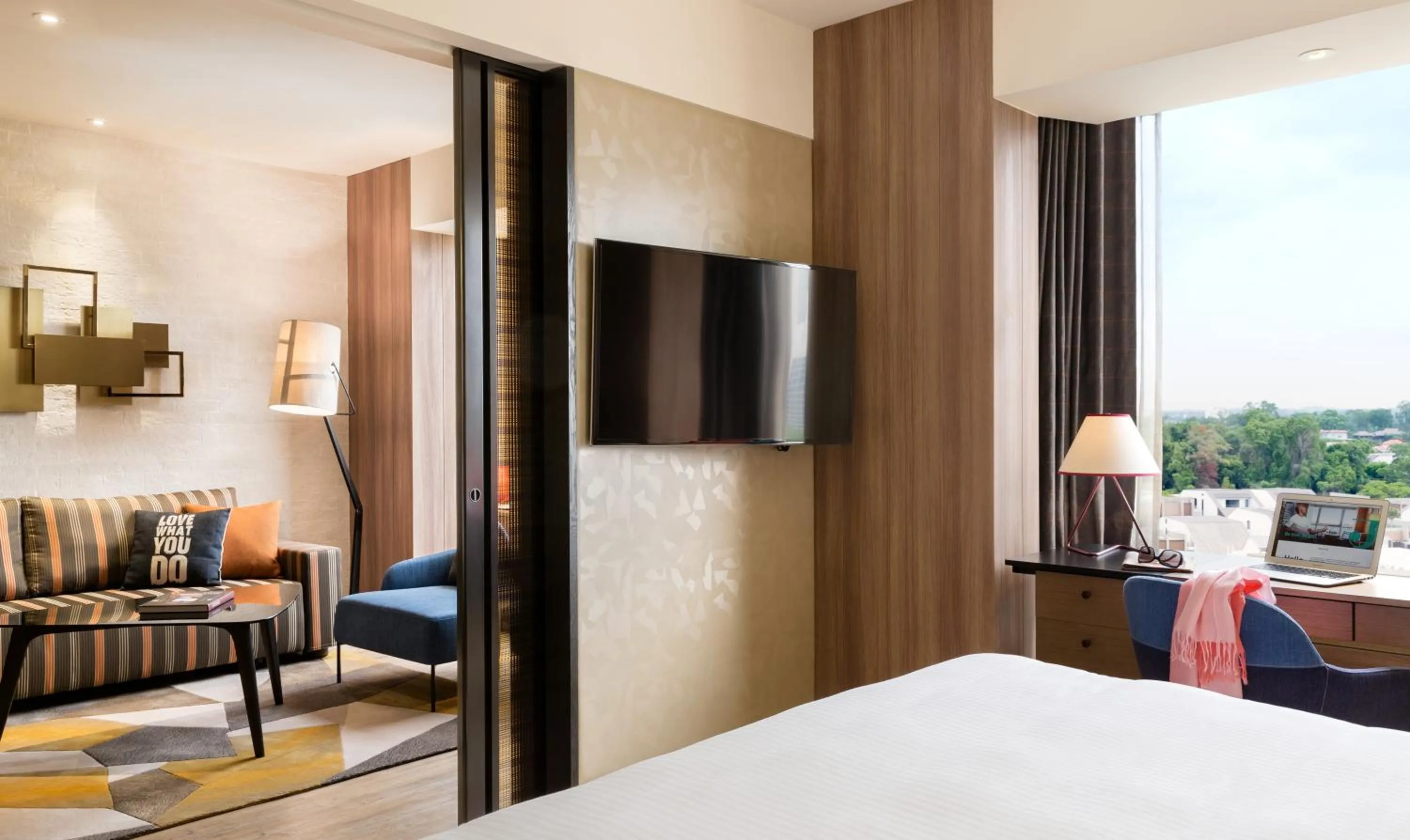 Photo of the whole room, Bed in JEN Singapore Tanglin by Shangri-La