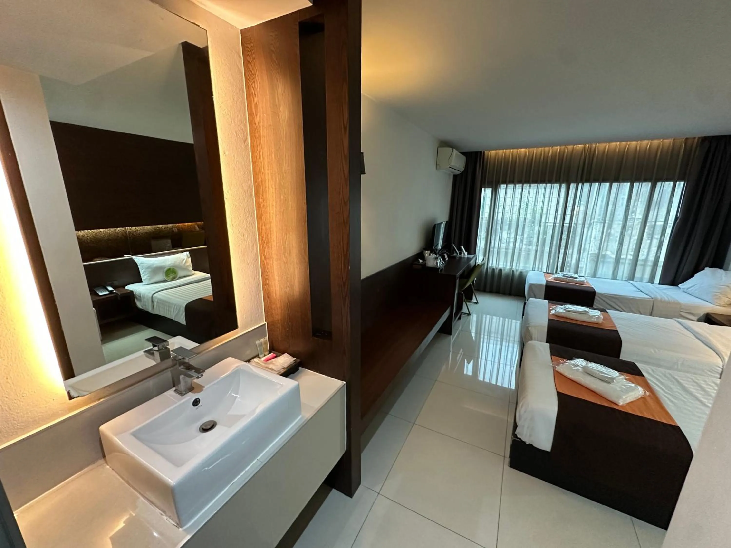 Photo of the whole room, Bed in Collection O The Bangkok Airport Link Suite