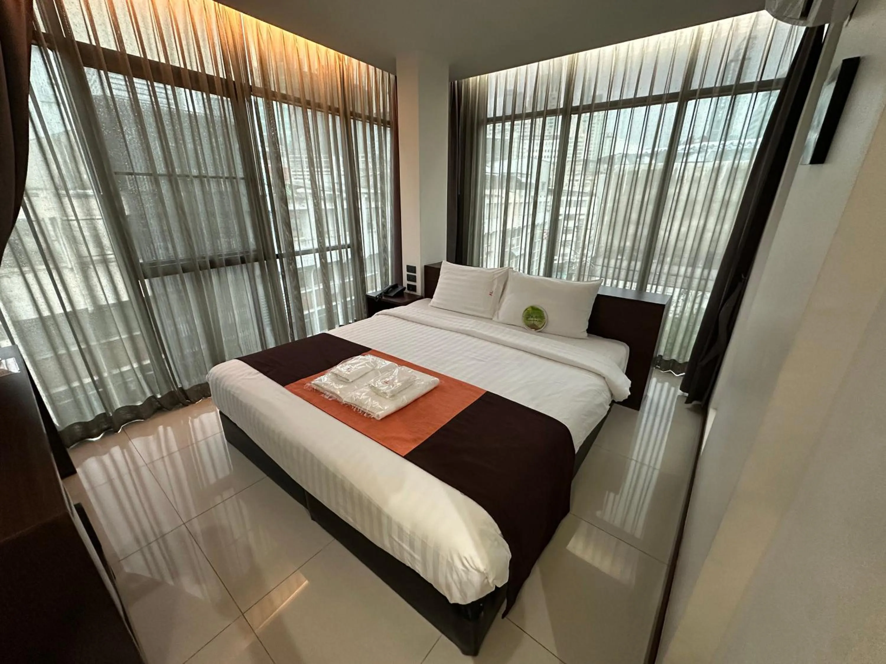 Photo of the whole room, Bed in Collection O The Bangkok Airport Link Suite