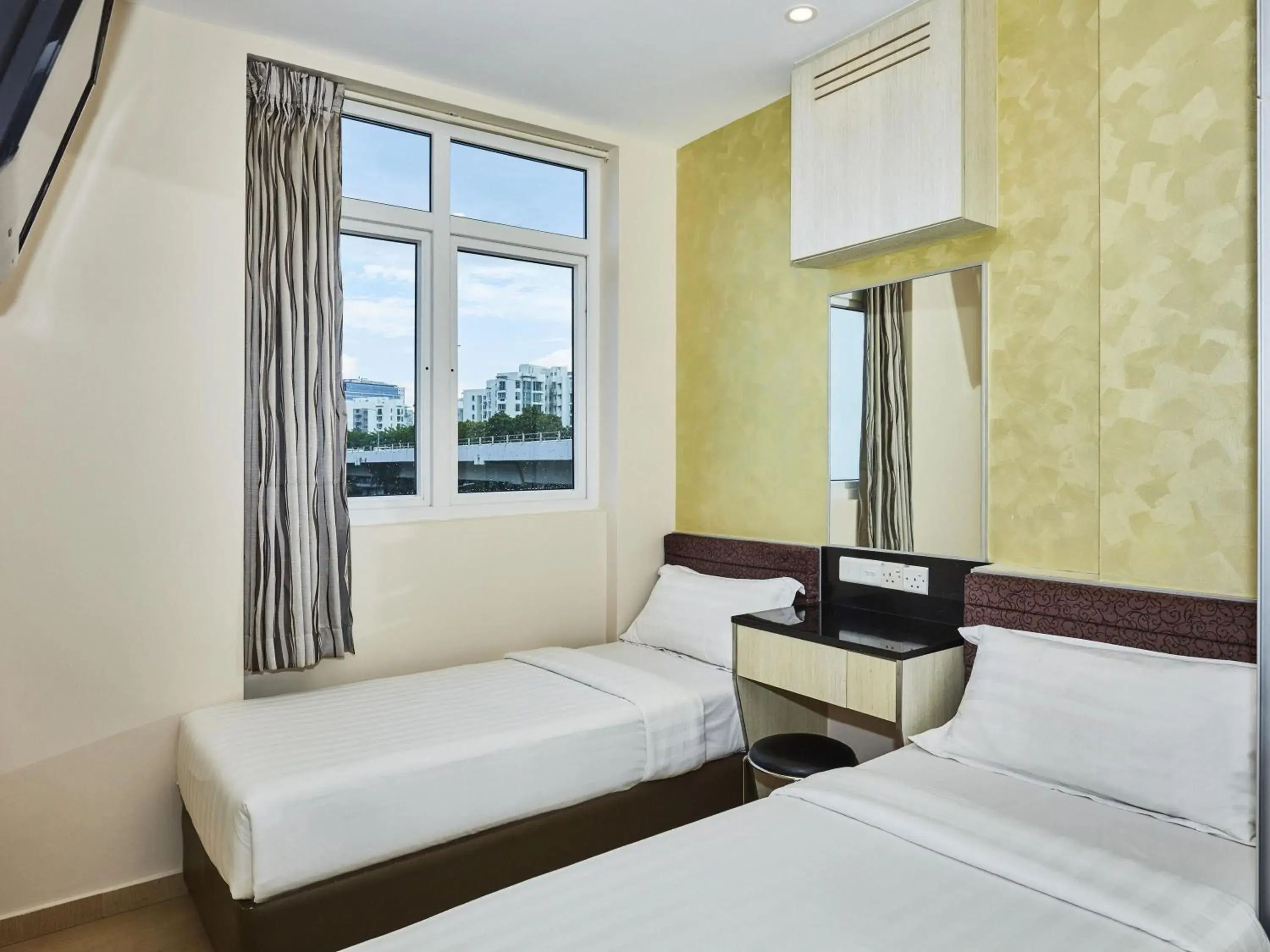 Bedroom, Bed in ibis budget Singapore Mount Faber Bedroom, Bed in ibis budget Singapore Mount Faber