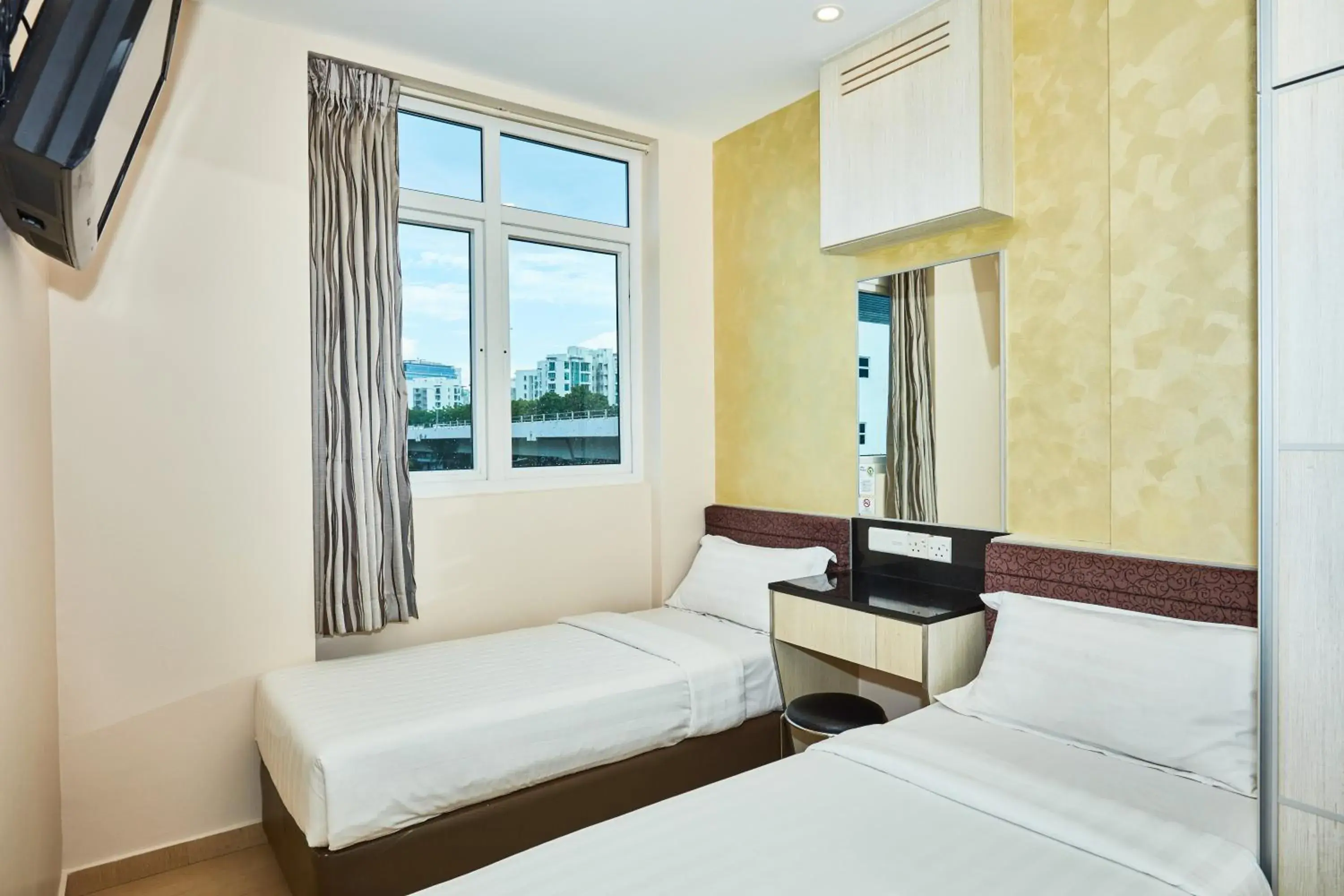 Bed in ibis budget Singapore Mount Faber Bed in ibis budget Singapore Mount Faber