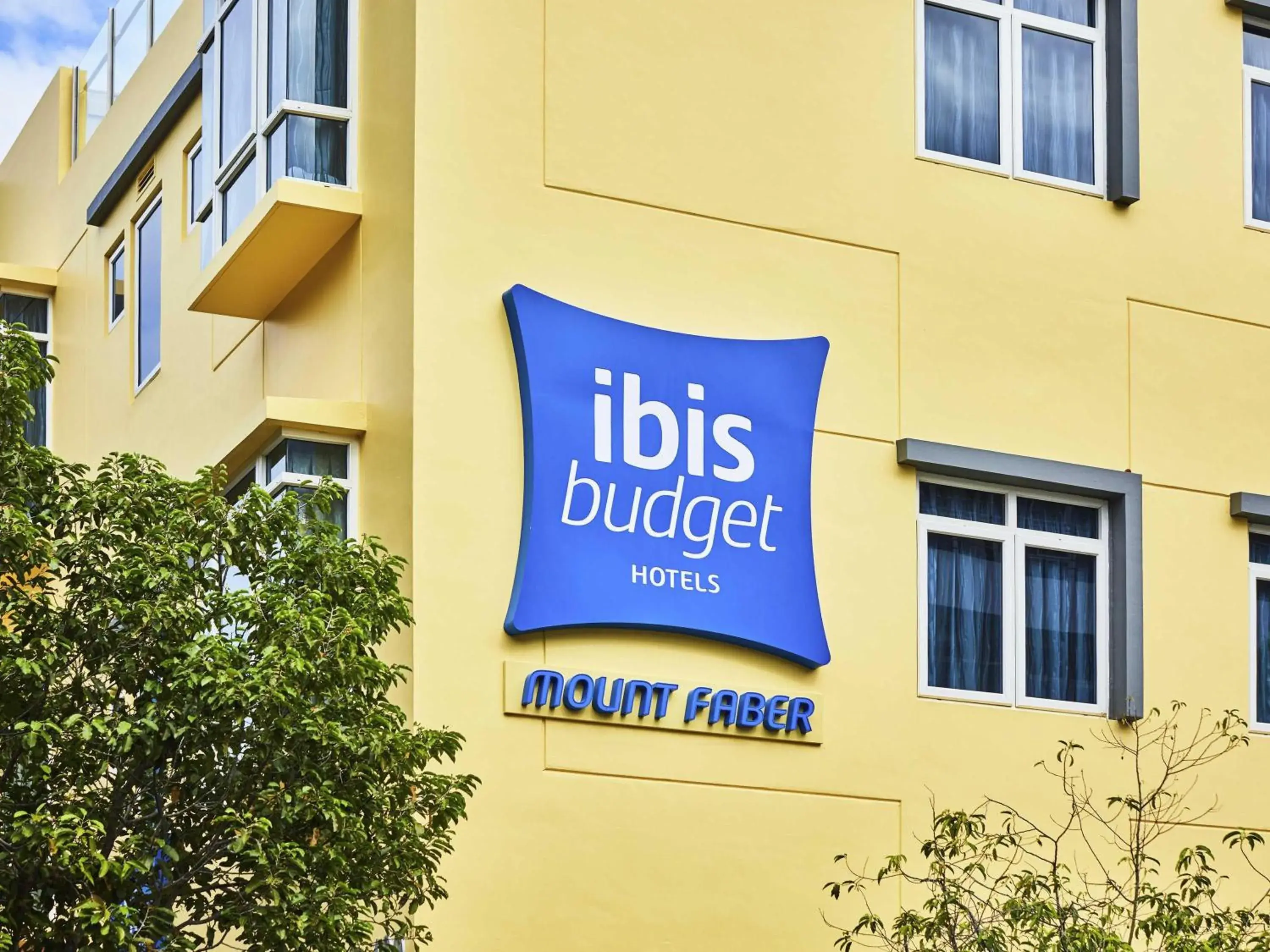 Property building in ibis budget Singapore Mount Faber Property building in ibis budget Singapore Mount Faber