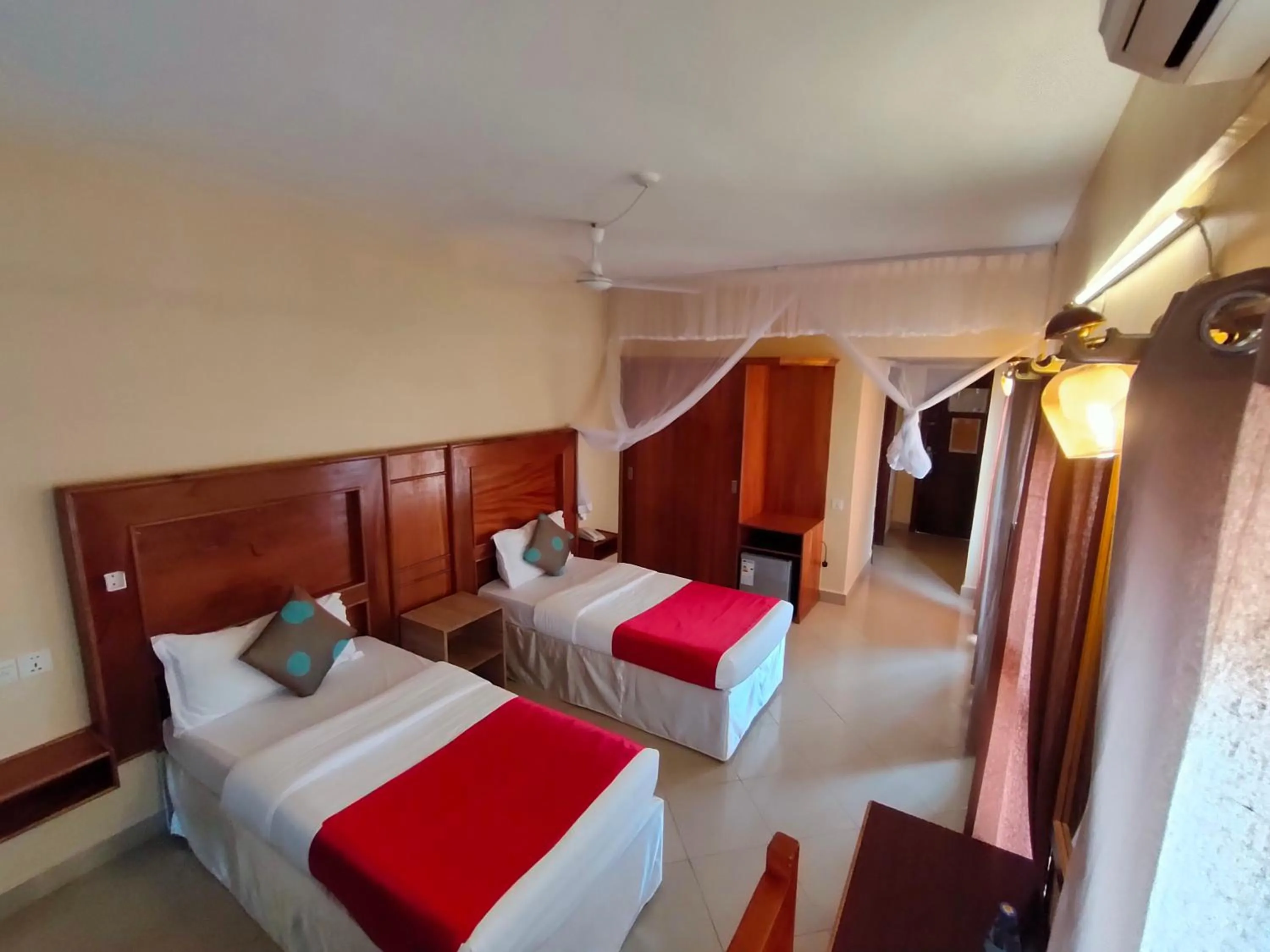 Photo of the whole room in Pulickal Airport Hotel