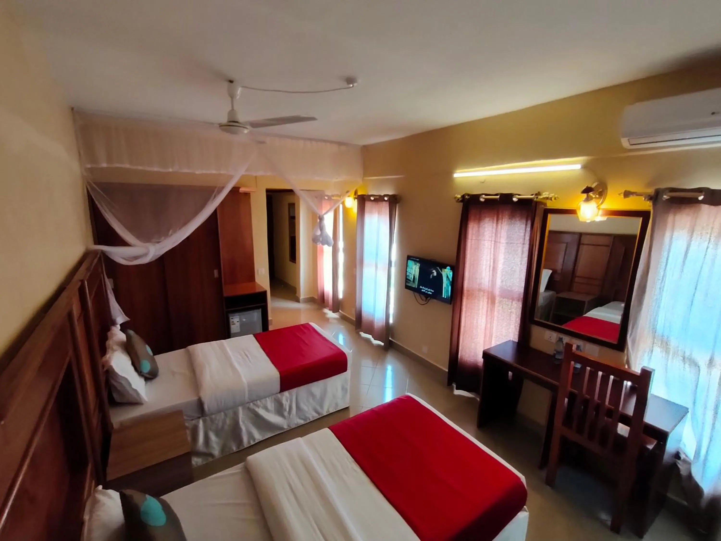 Bed in Pulickal Airport Hotel