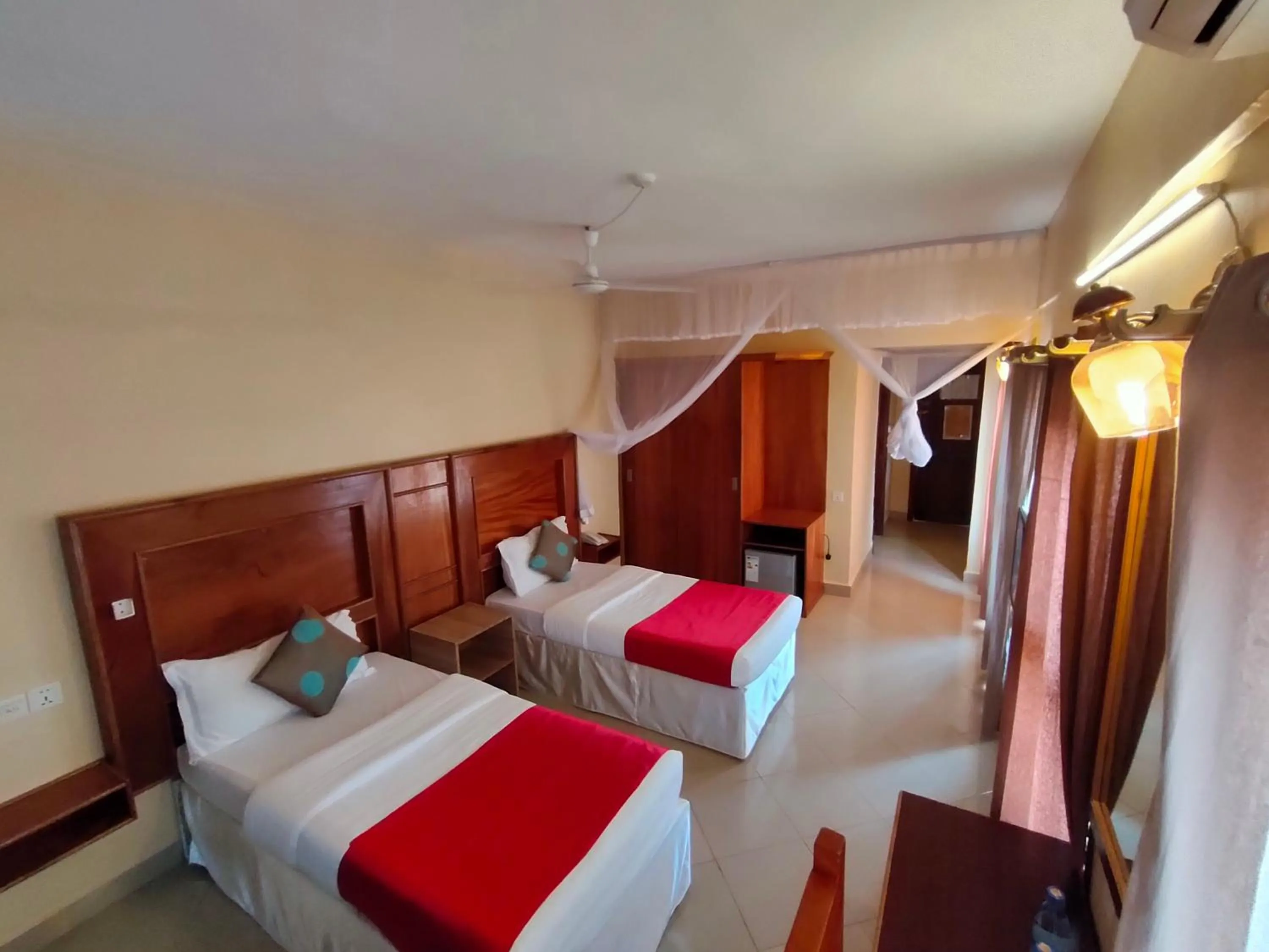 Bed in Pulickal Airport Hotel