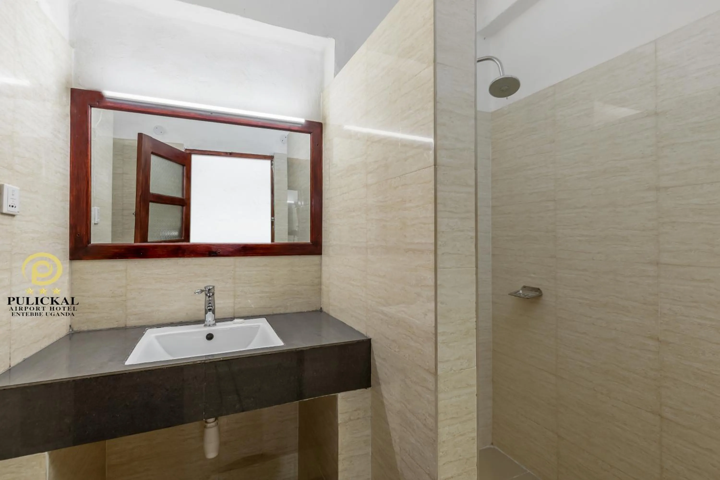 Toilet in Pulickal Airport Hotel