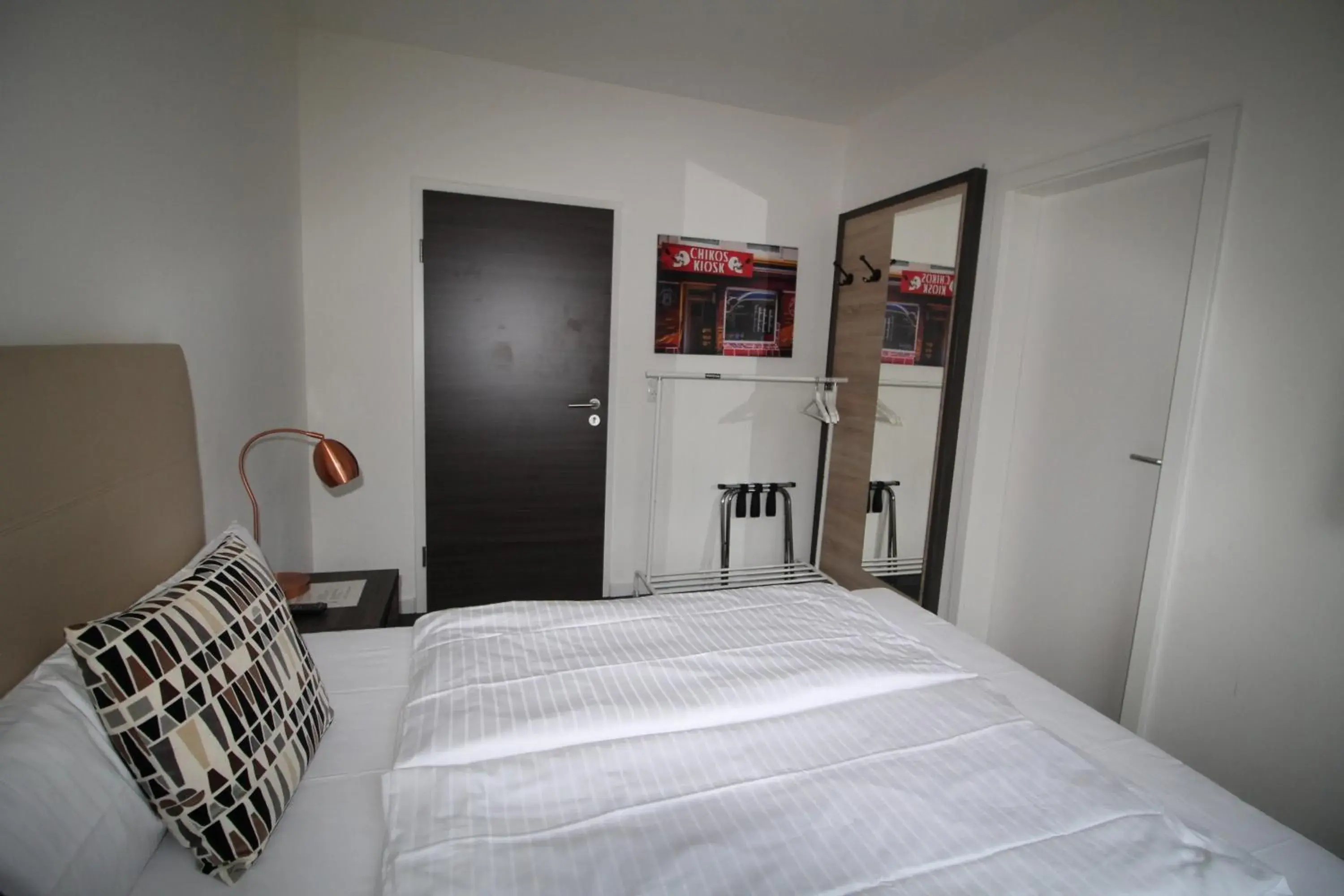 Small Double Room in Heimat St. Pauli Small Double Room in Heimat St. Pauli