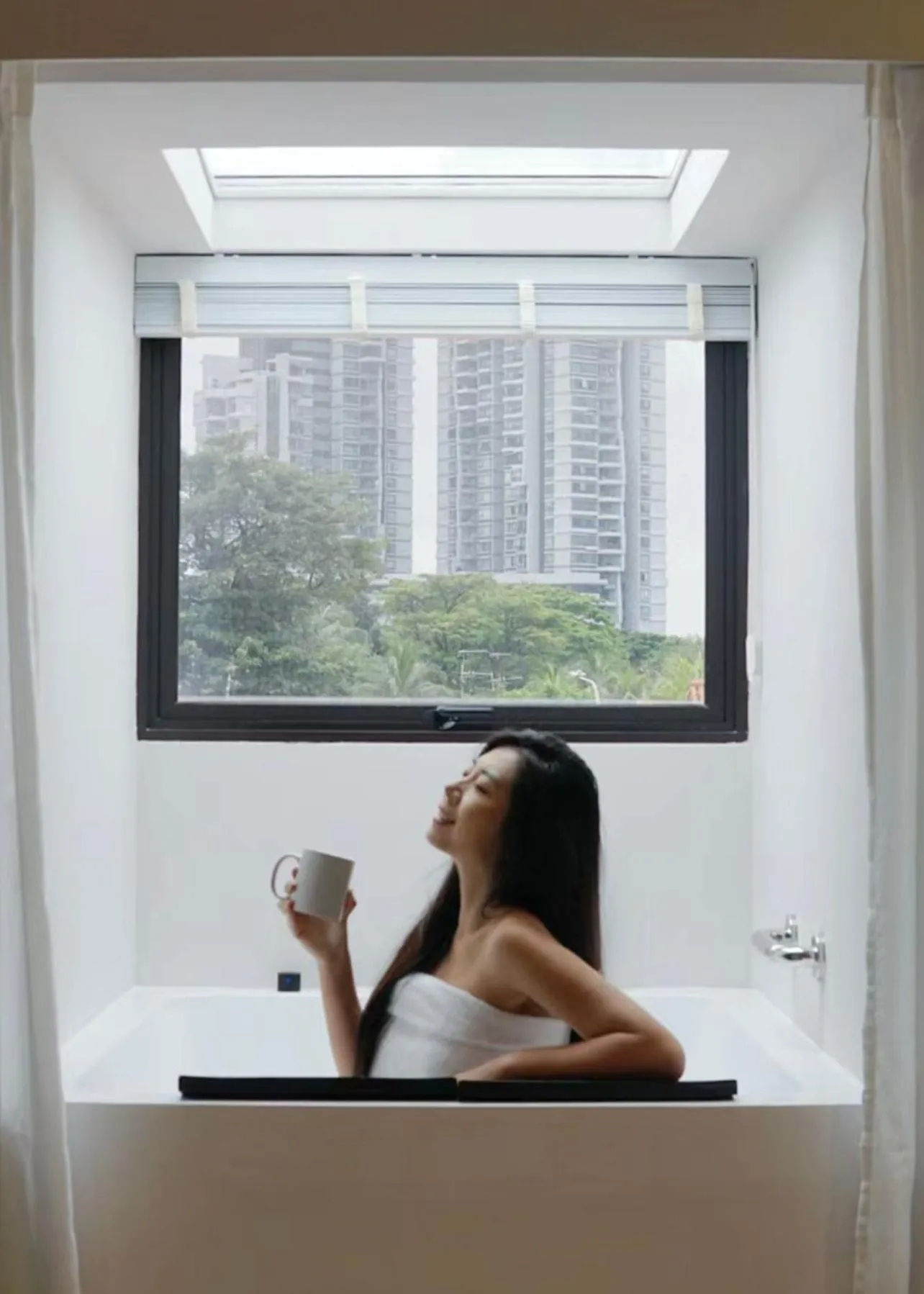 Bath in Rest Bugis Hotel