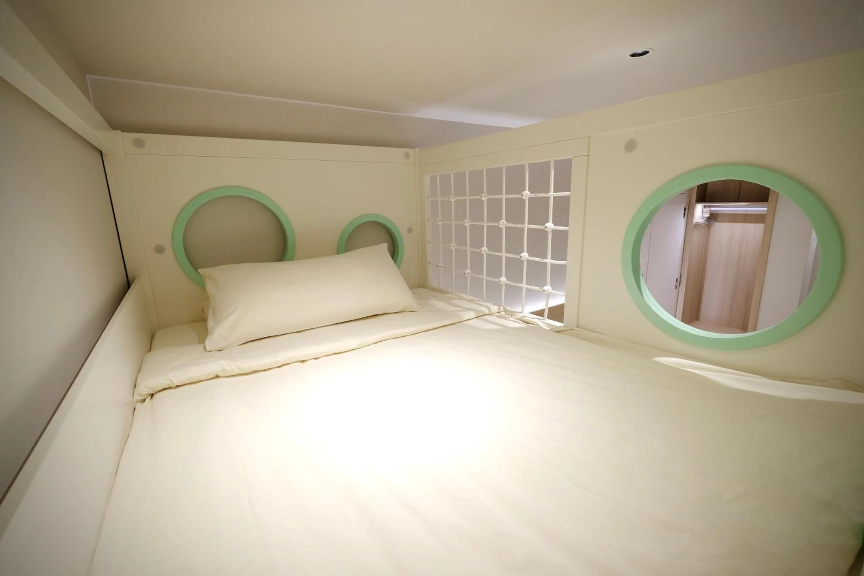 Family, Bed in Rest Bugis Hotel