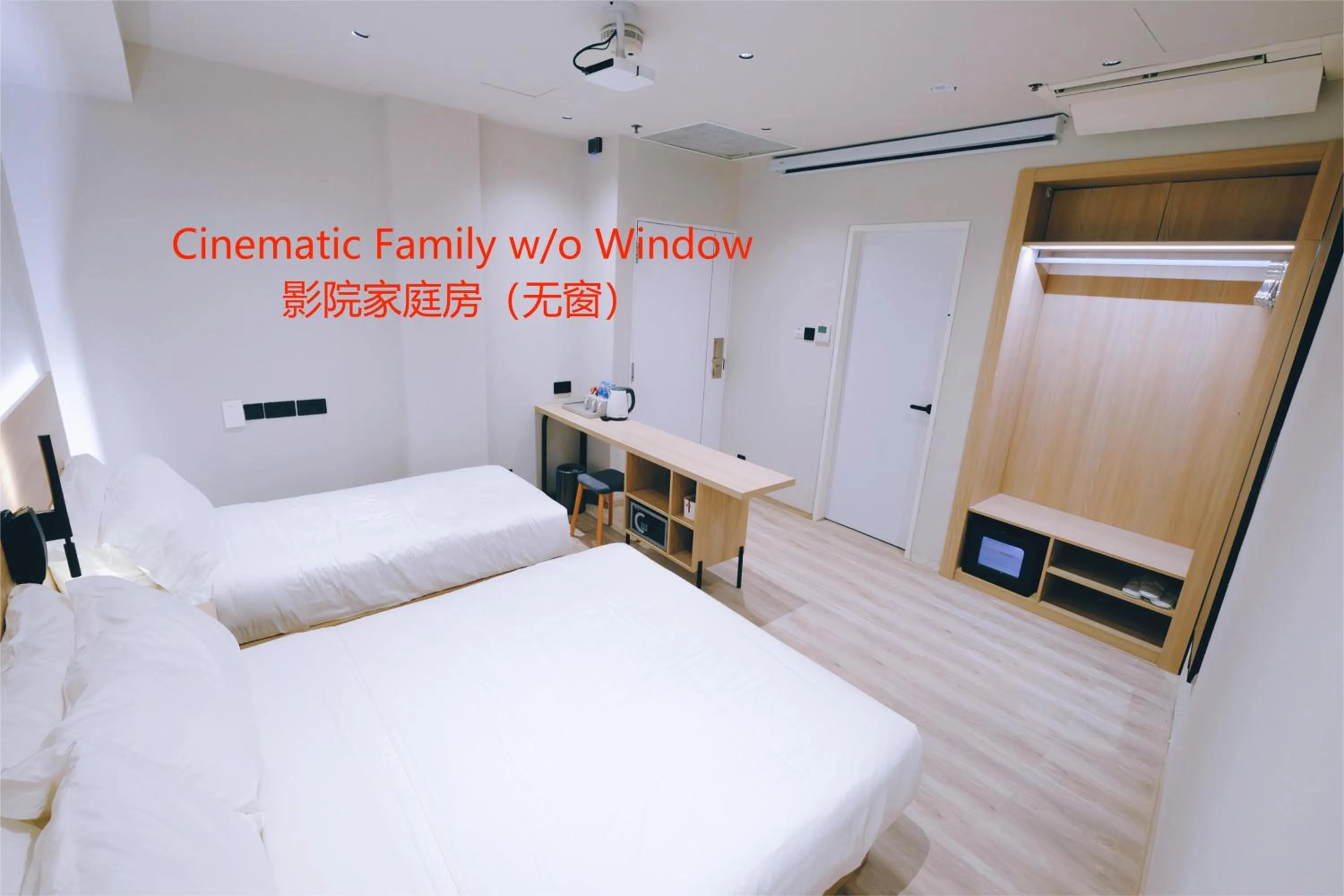 Bedroom, Bed in Rest Bugis Hotel