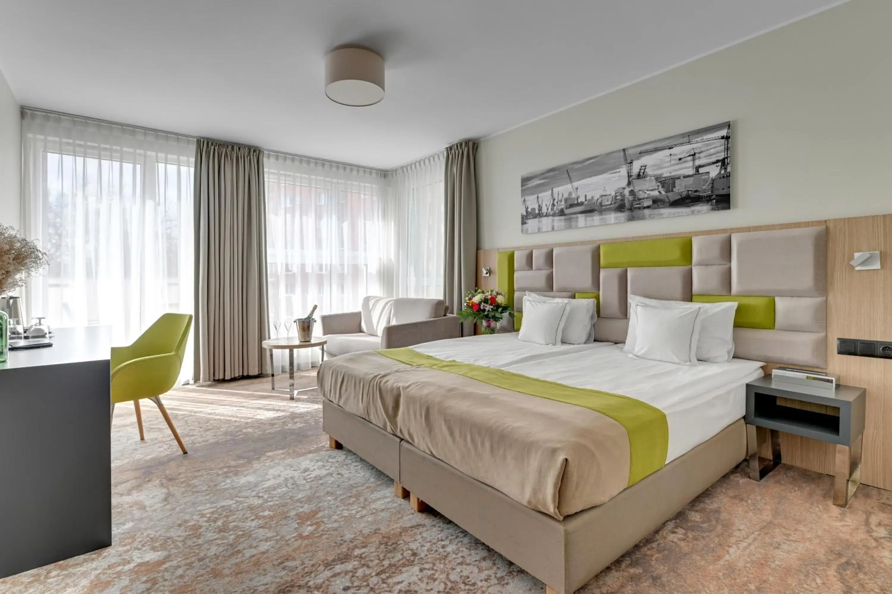 Superior Double or Twin Room in GRANO HOTEL Gdańsk Riverside dawniej HOTEL ALMOND BUSINESS & SPA Superior Double or Twin Room in GRANO HOTEL Gdańsk Riverside dawniej HOTEL ALMOND BUSINESS & SPA