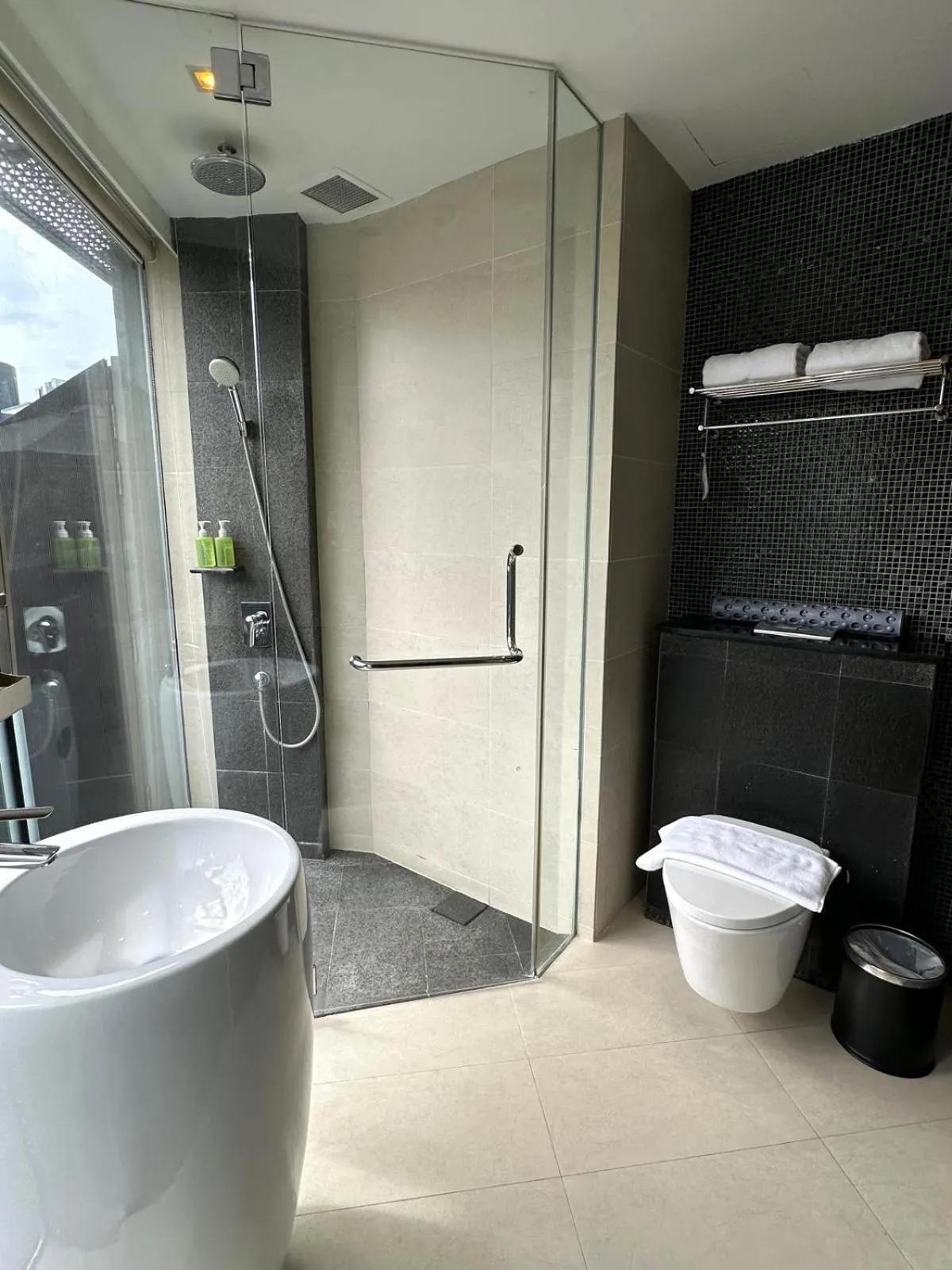 Bathroom in D'Hotel Singapore managed by The Ascott Limited