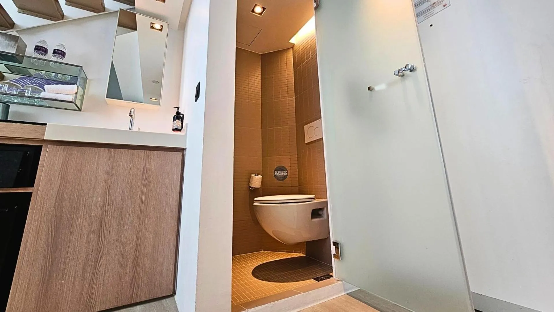 Toilet in Studio M Hotel