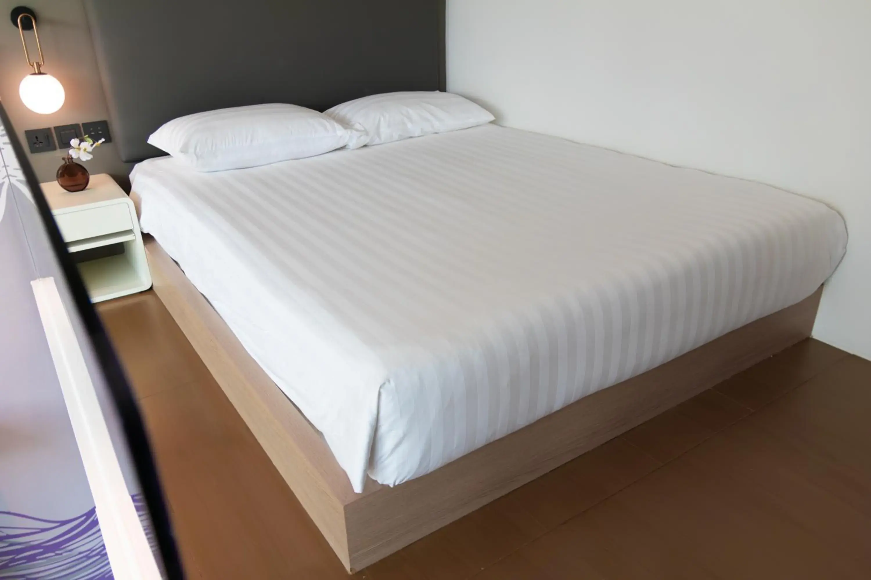 Bed in Studio M Hotel Bed in Studio M Hotel