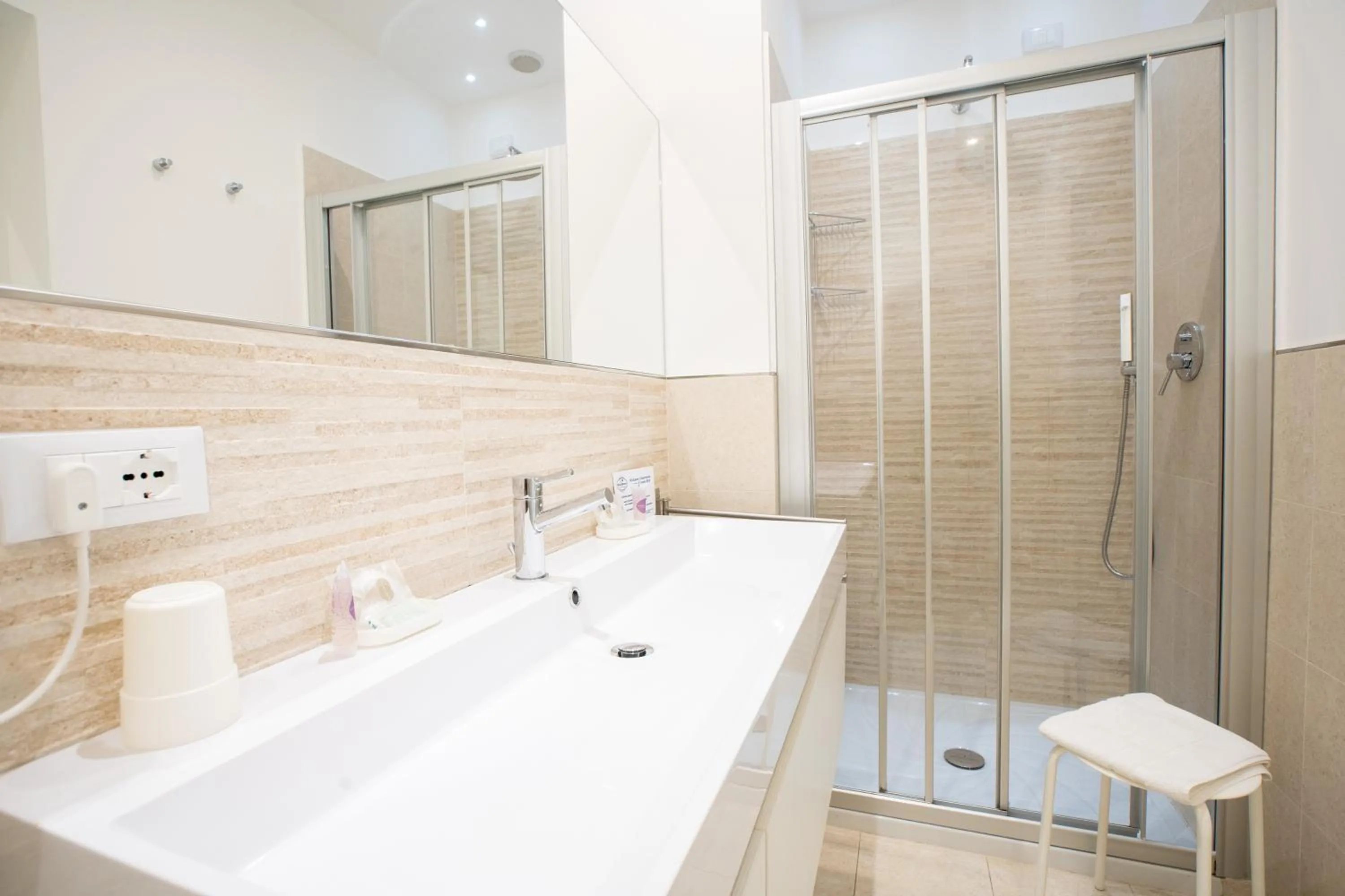 Shower in B&B WelcHome