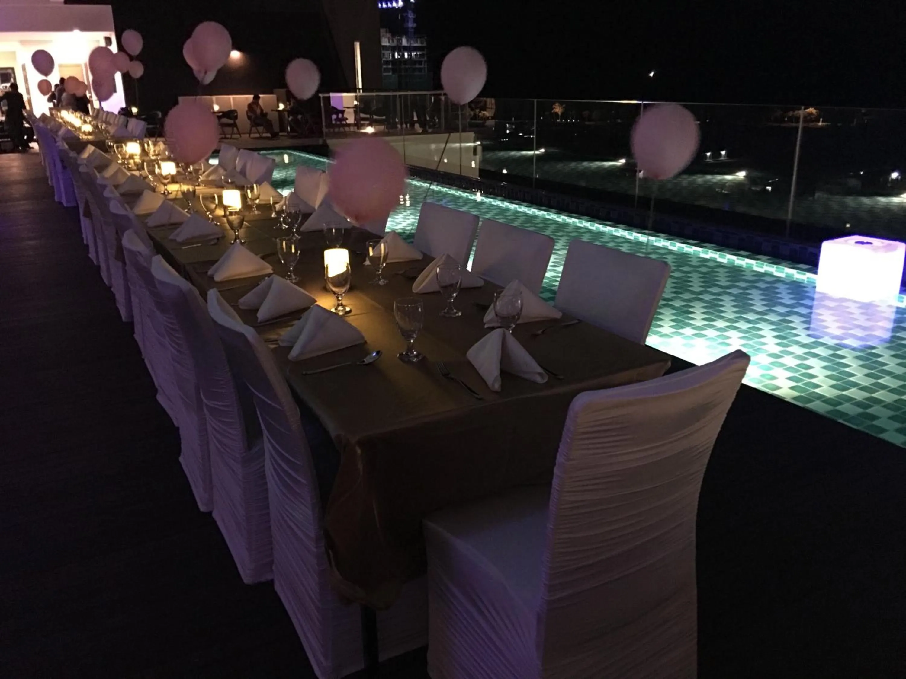 Dining area in Goldenbay Hotel