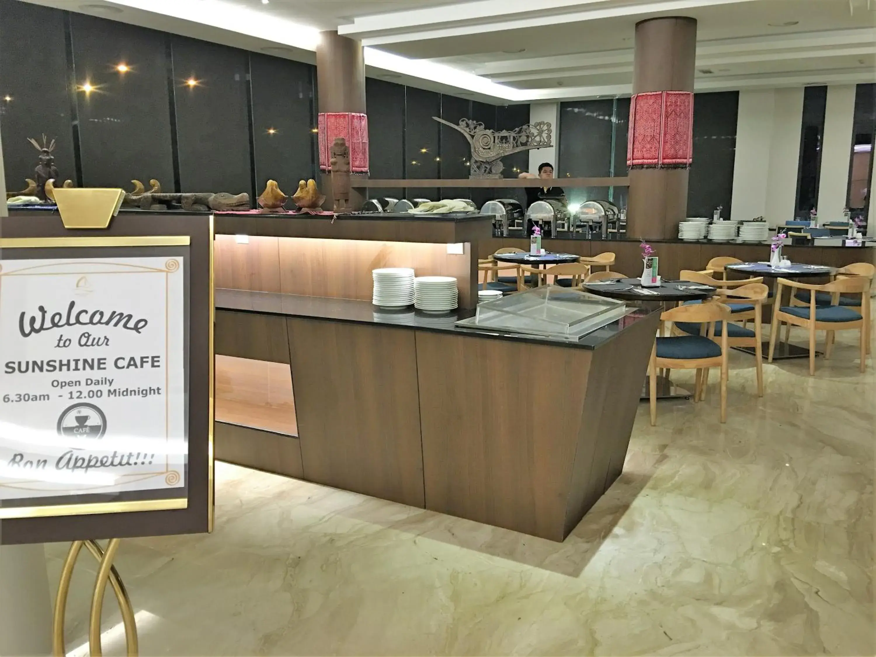 Restaurant/places to eat in Goldenbay Hotel Restaurant/places to eat in Goldenbay Hotel