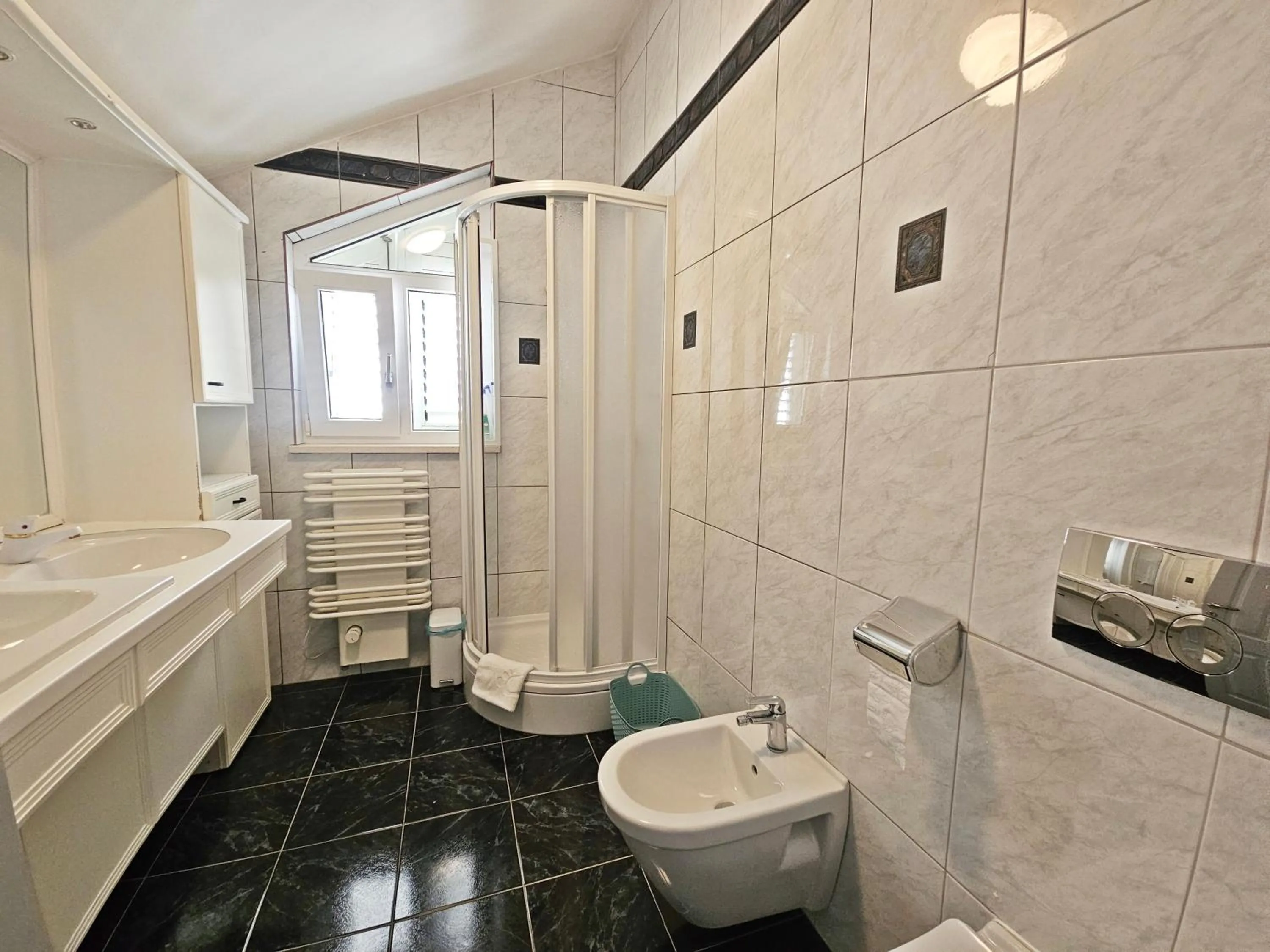 Toilet in AB Villa Podstrana