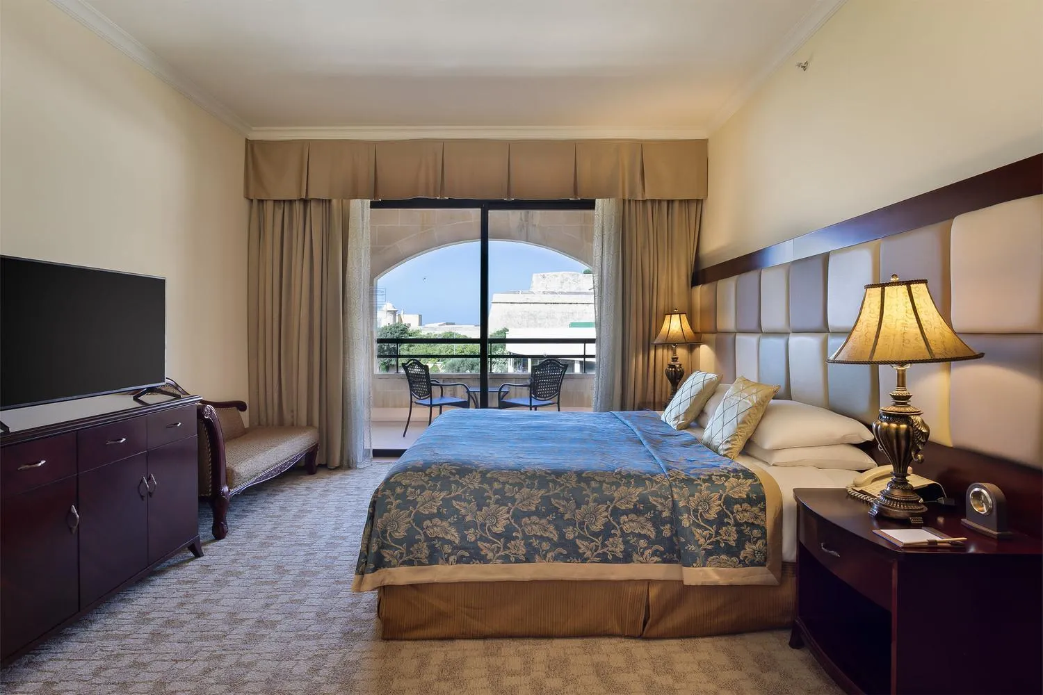 Bed in Grand Hotel Excelsior