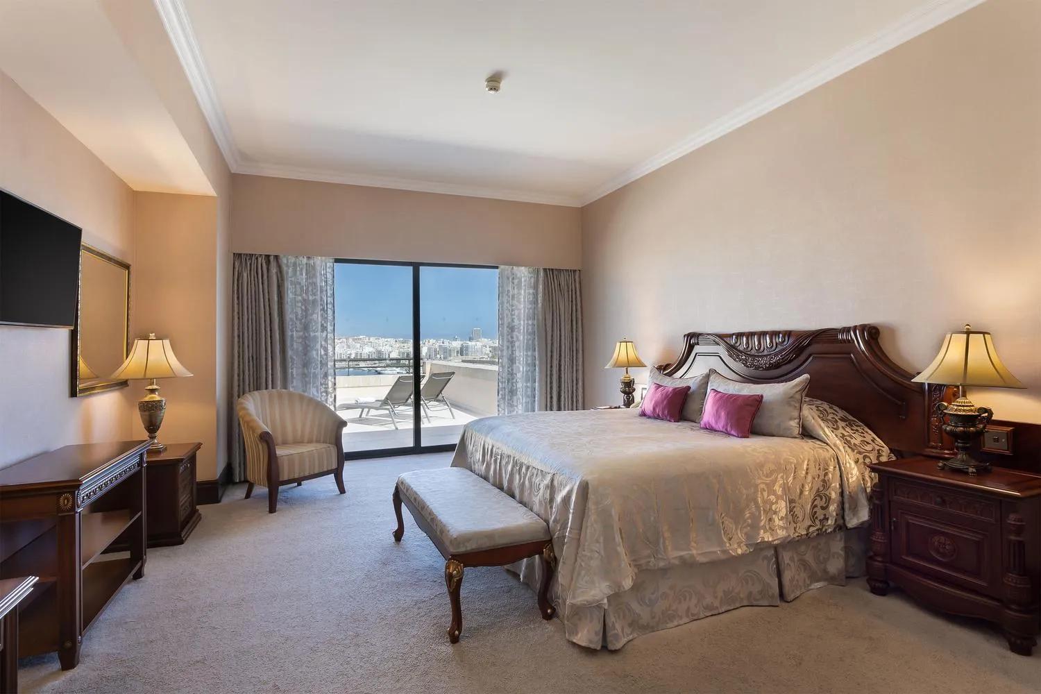 Bed in Grand Hotel Excelsior