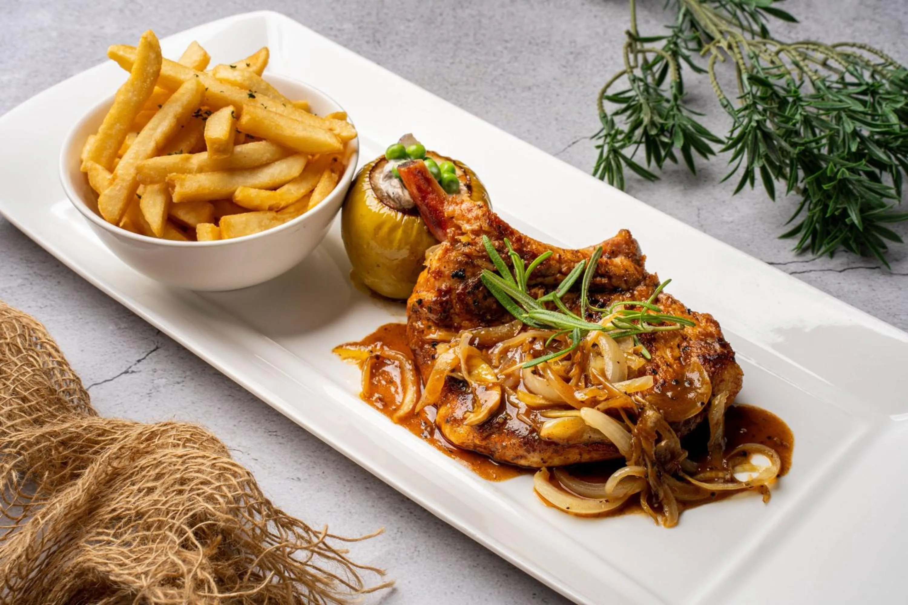 Restaurant/places to eat in Four Points by Sheraton Singapore, Riverview