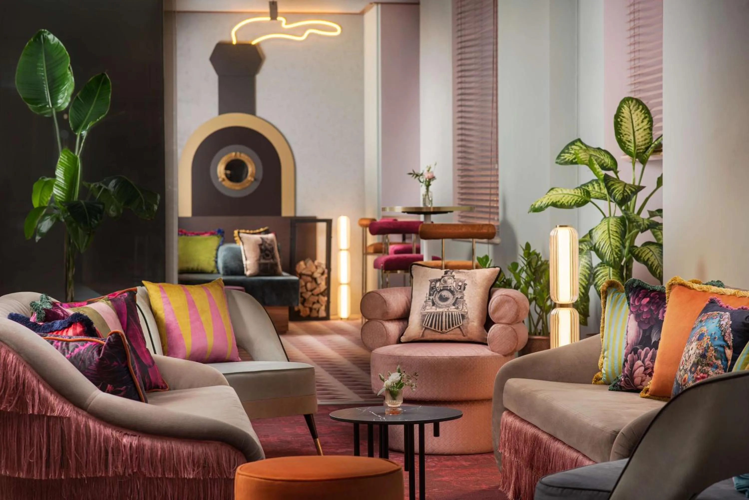 Lobby or reception in Avani Palazzo Moscova Milan Hotel