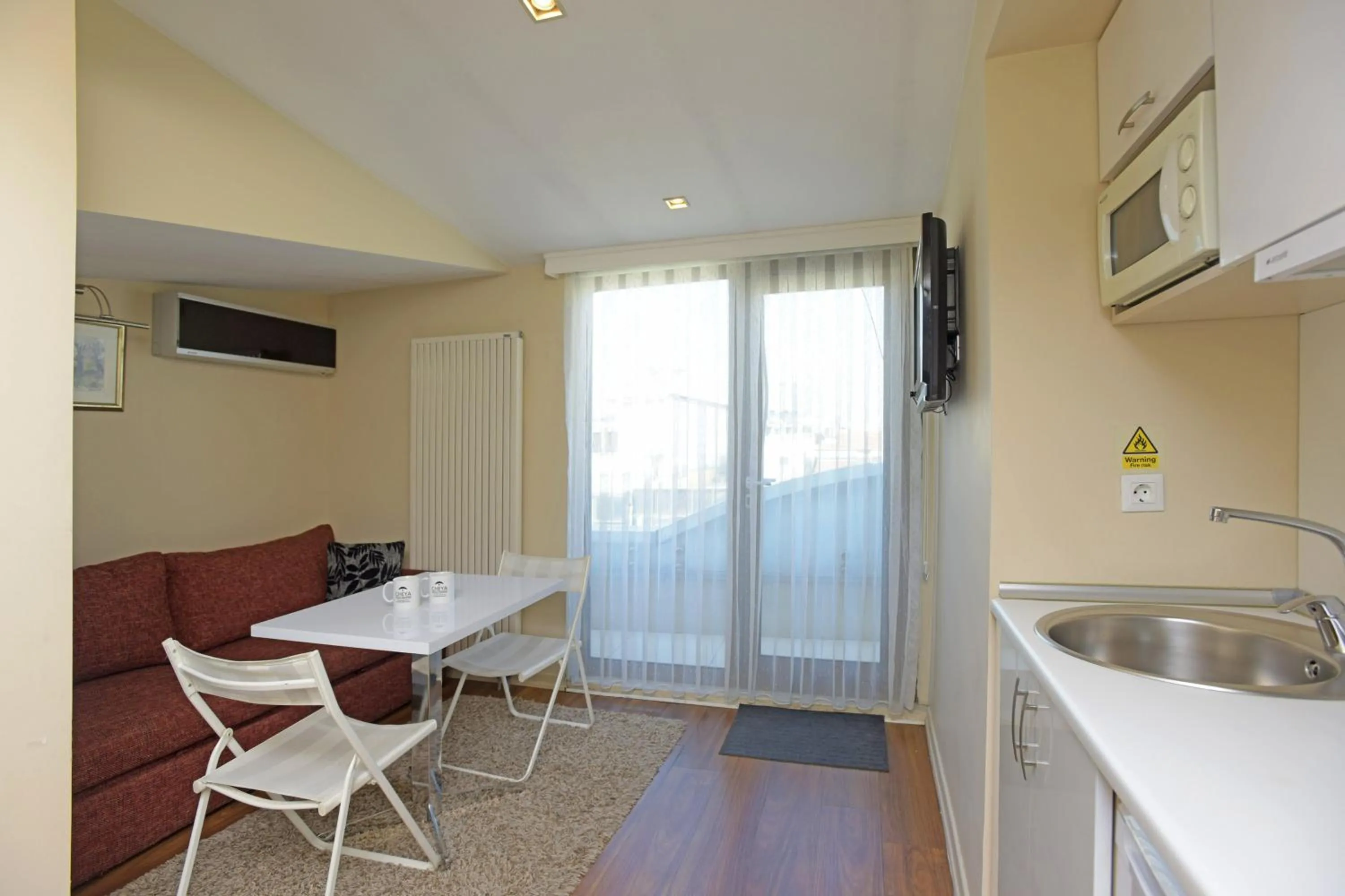 Kitchen or kitchenette in Cheya Deluxe Residence Nisantasi Istanbul City Center