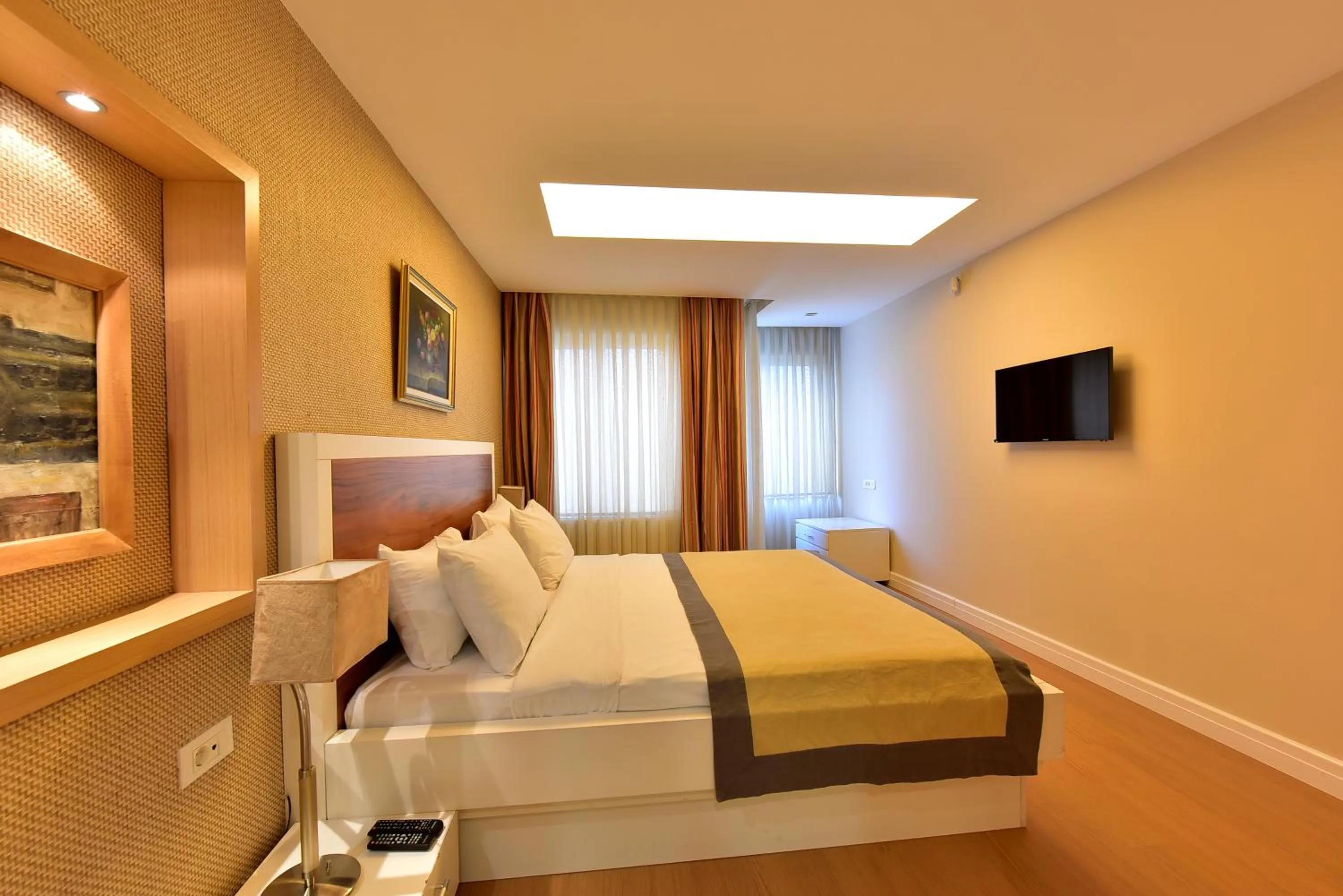Communal lounge/ TV room, Bed in Cheya Deluxe Residence Nisantasi Istanbul City Center