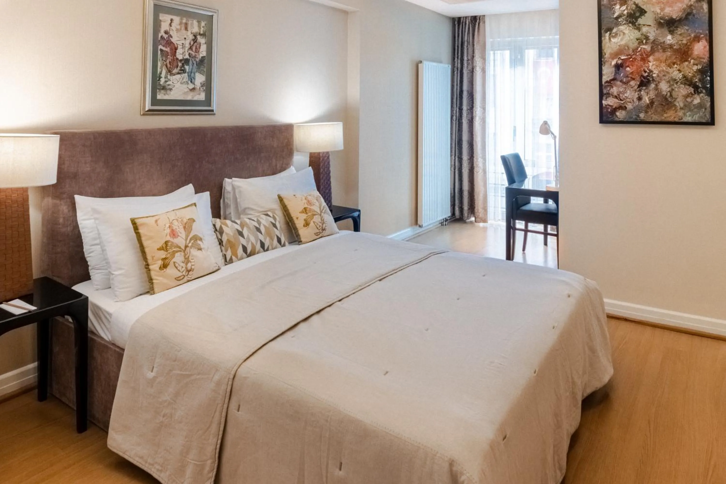 Bed in Cheya Deluxe Residence Nisantasi Istanbul City Center