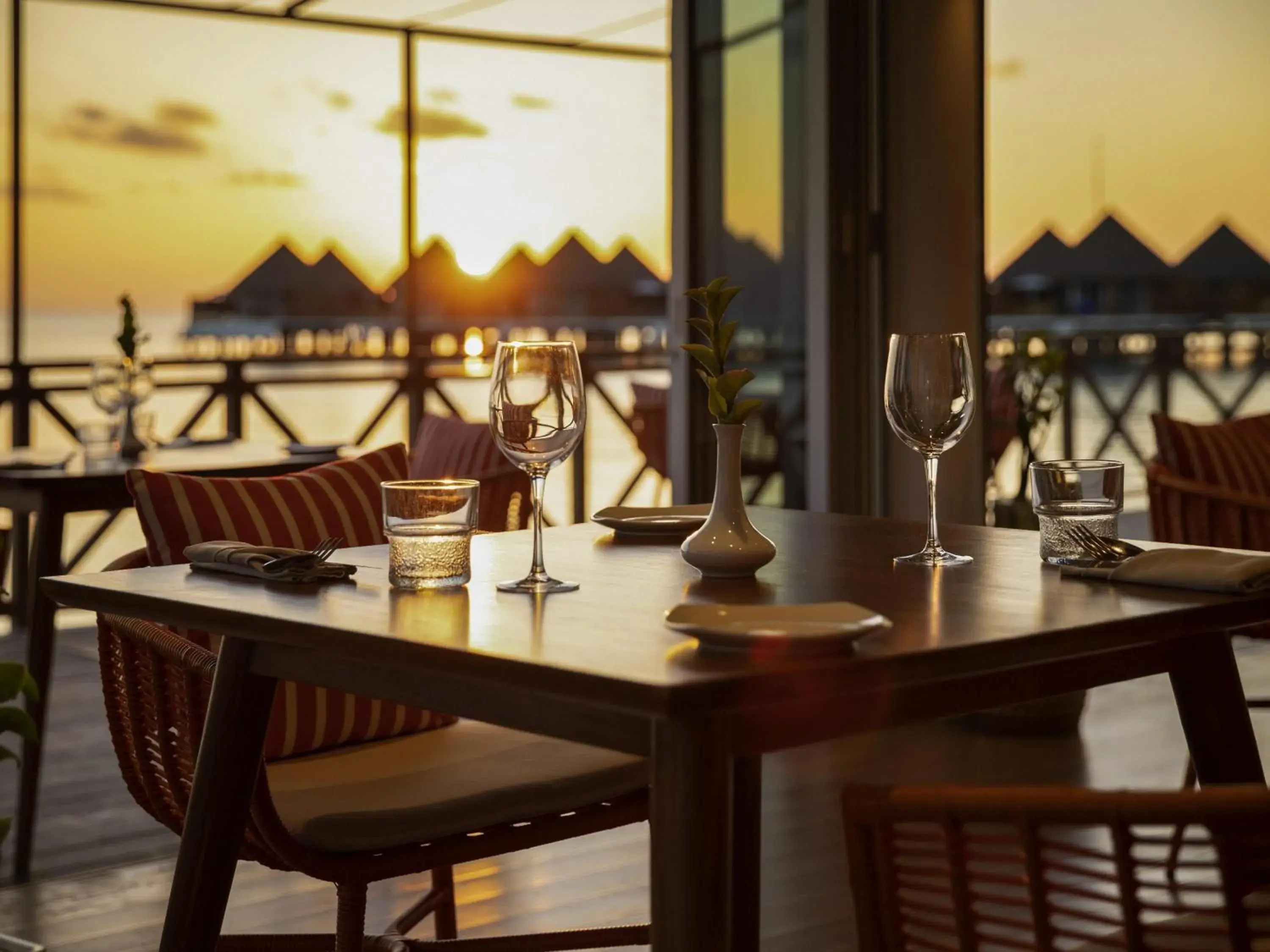 Restaurant/places to eat in Mercure Maldives Kooddoo - Adults-Only Escape - 50 percent off Domestic Transfers Restaurant/places to eat in Mercure Maldives Kooddoo - Adults-Only Escape - 50 percent off Domestic Transfers