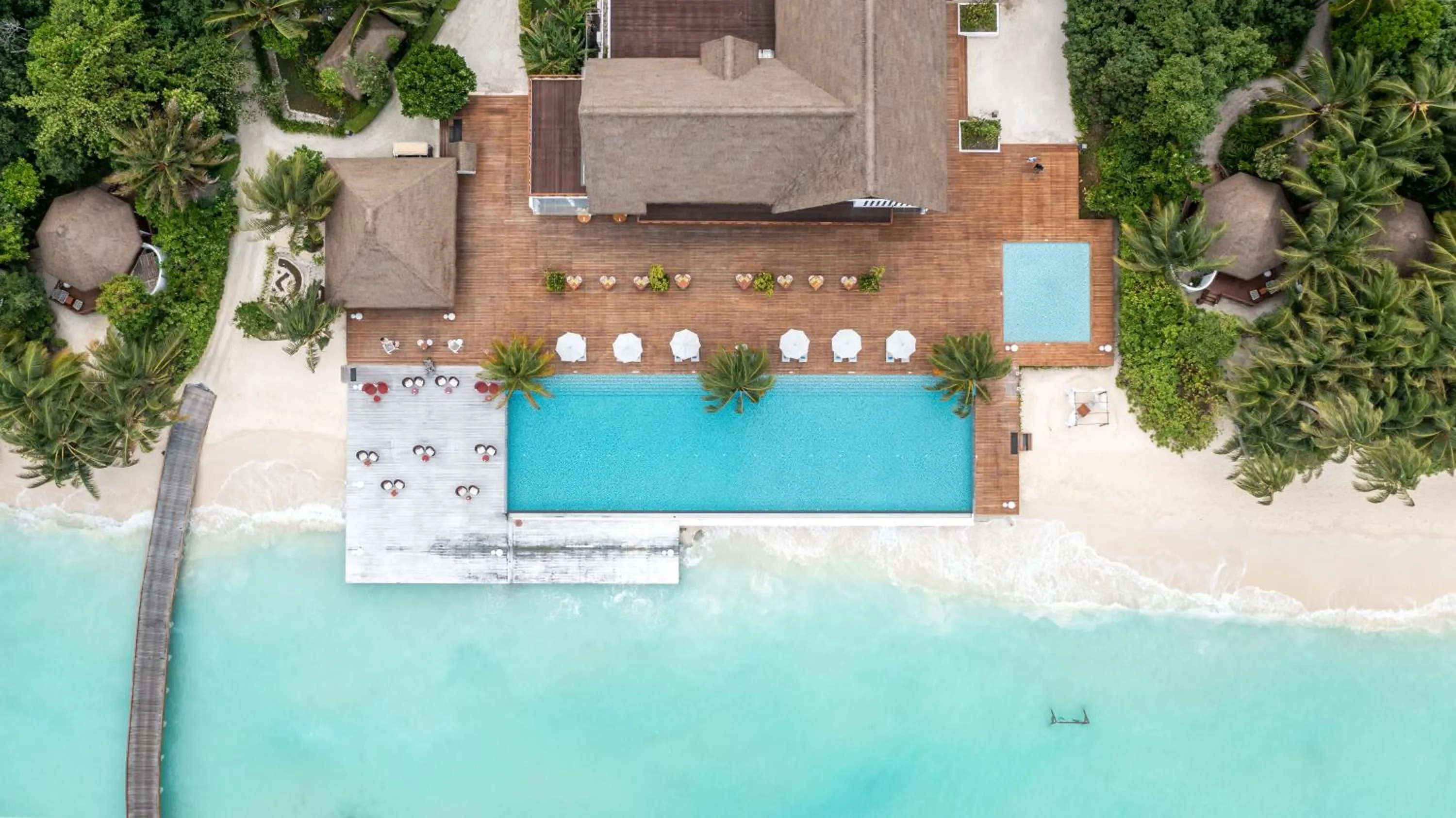 Restaurant/places to eat in Mercure Maldives Kooddoo - Adults-Only Escape - 50 percent off Domestic Transfers