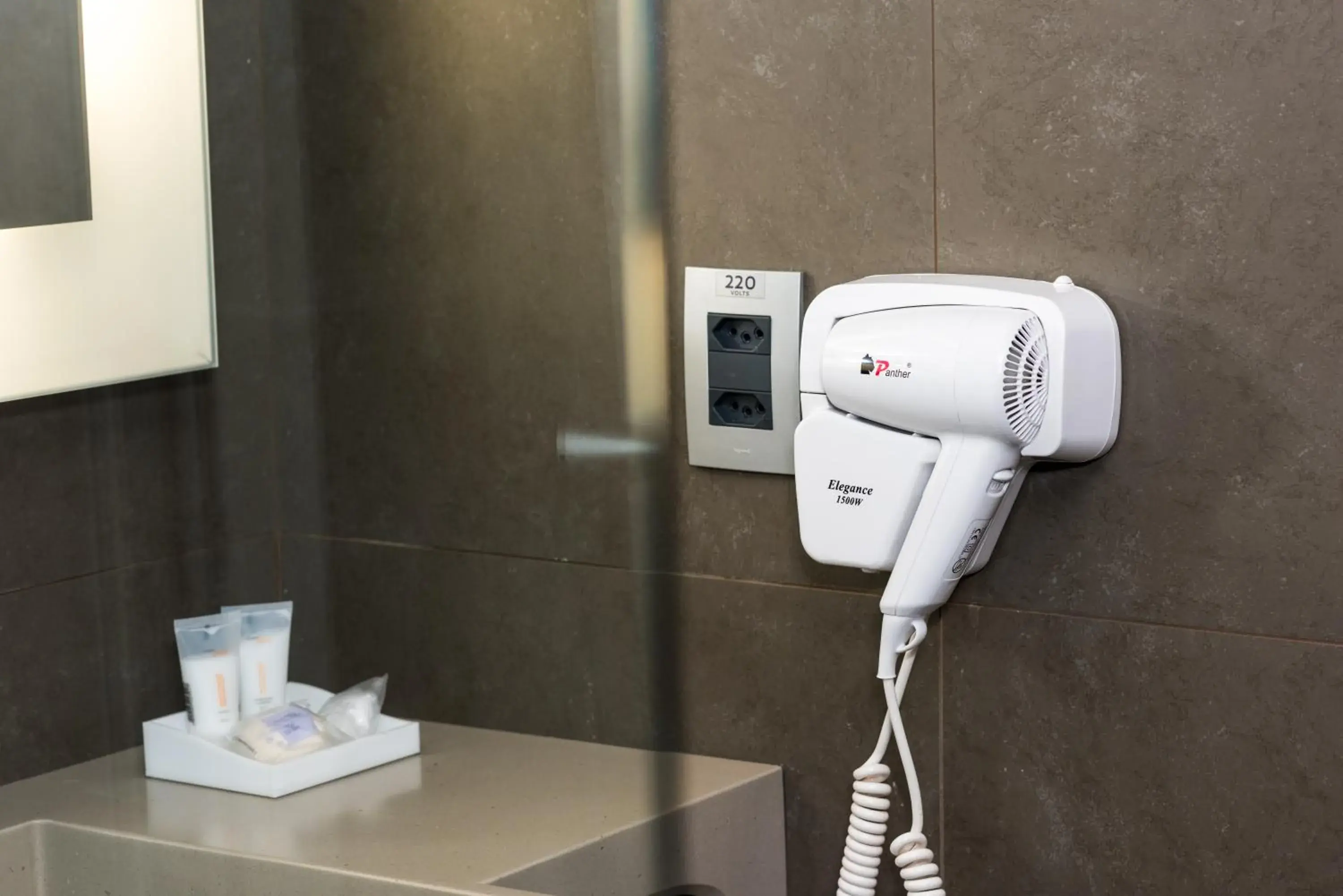 Standard Apartment with Double Bed - single occupancy - Accessible in Novotel RJ Praia de Botafogo Standard Apartment with Double Bed - single occupancy - Accessible in Novotel RJ Praia de Botafogo