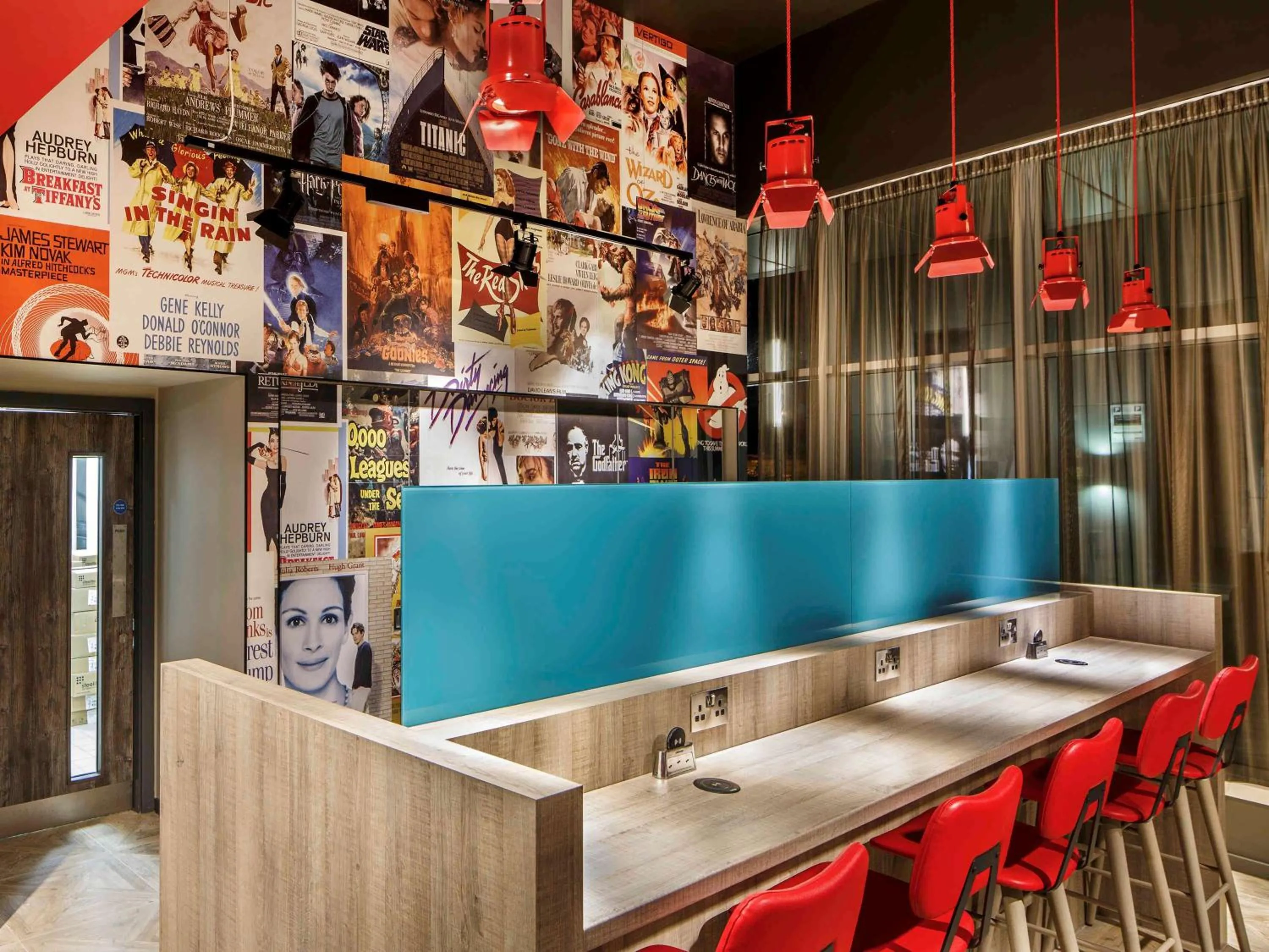 Restaurant/places to eat in ibis Styles London Ealing