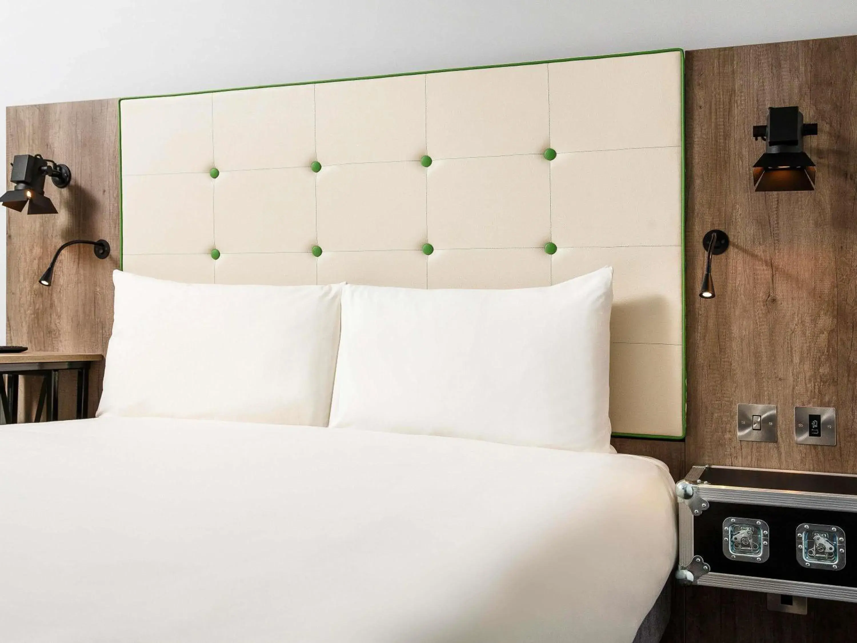Bedroom, Bed in ibis Styles London Ealing Bedroom, Bed in ibis Styles London Ealing