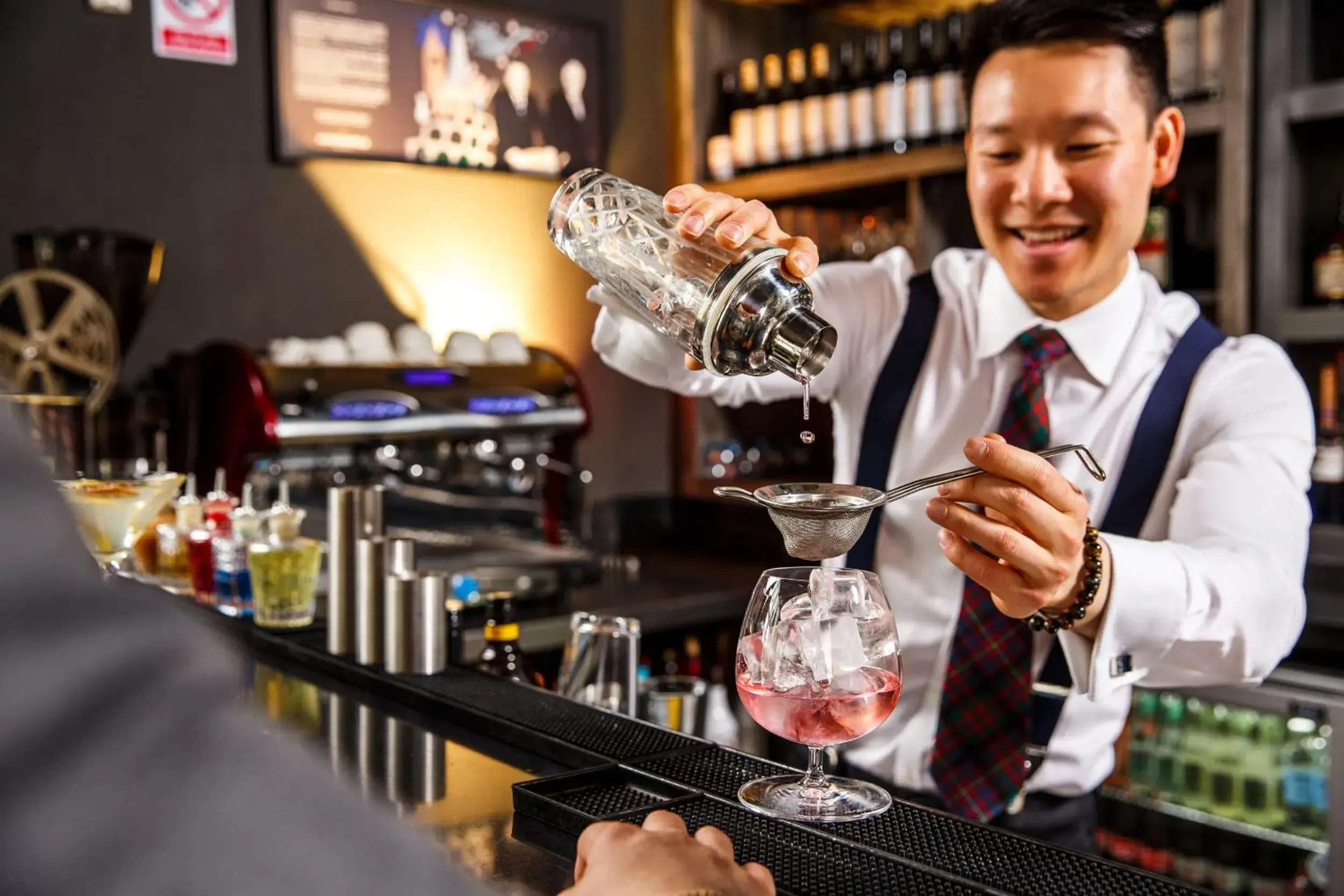 Lounge or bar in ibis Styles London Ealing Lounge or bar in ibis Styles London Ealing