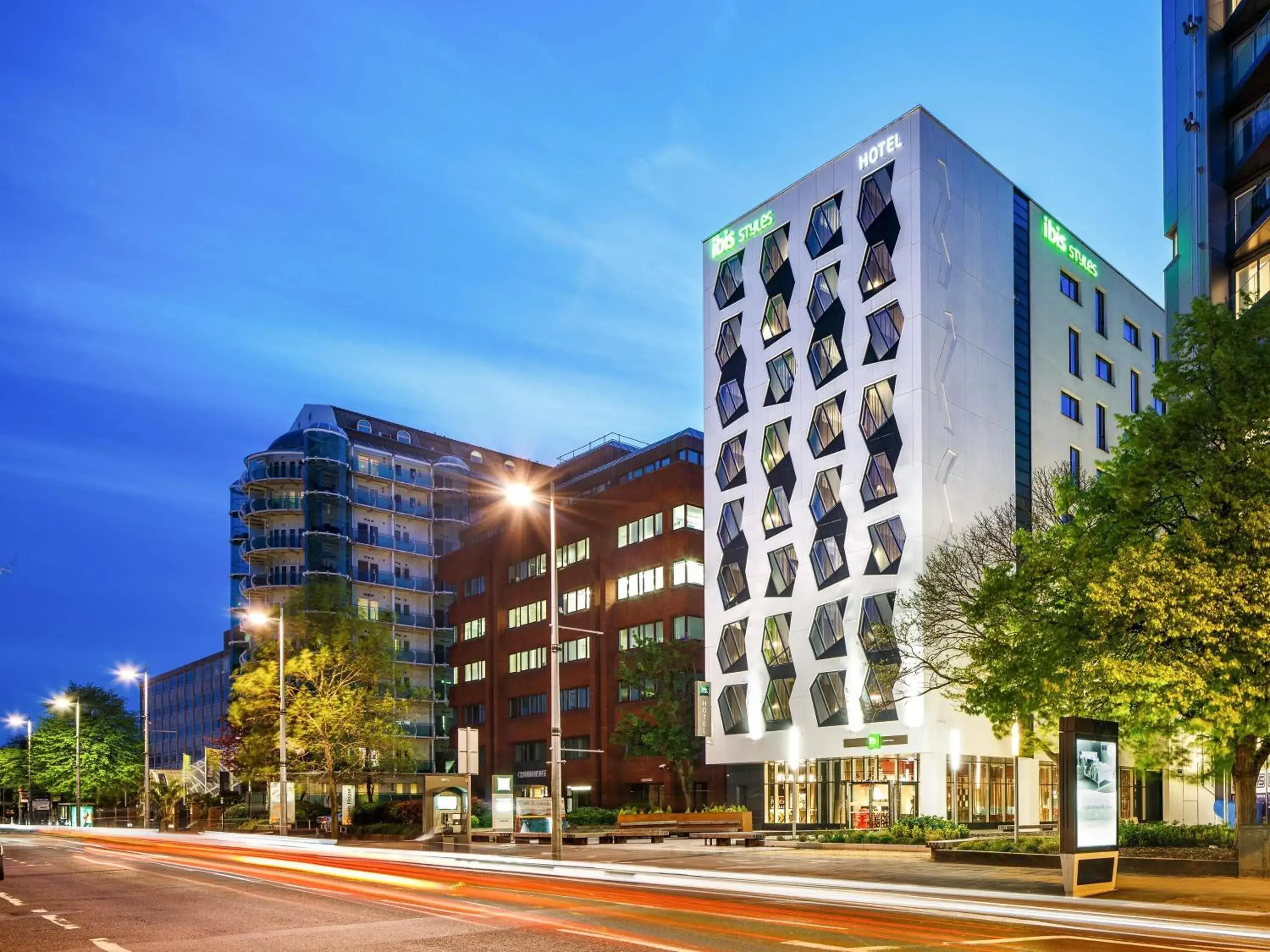 Property building in ibis Styles London Ealing Property building in ibis Styles London Ealing