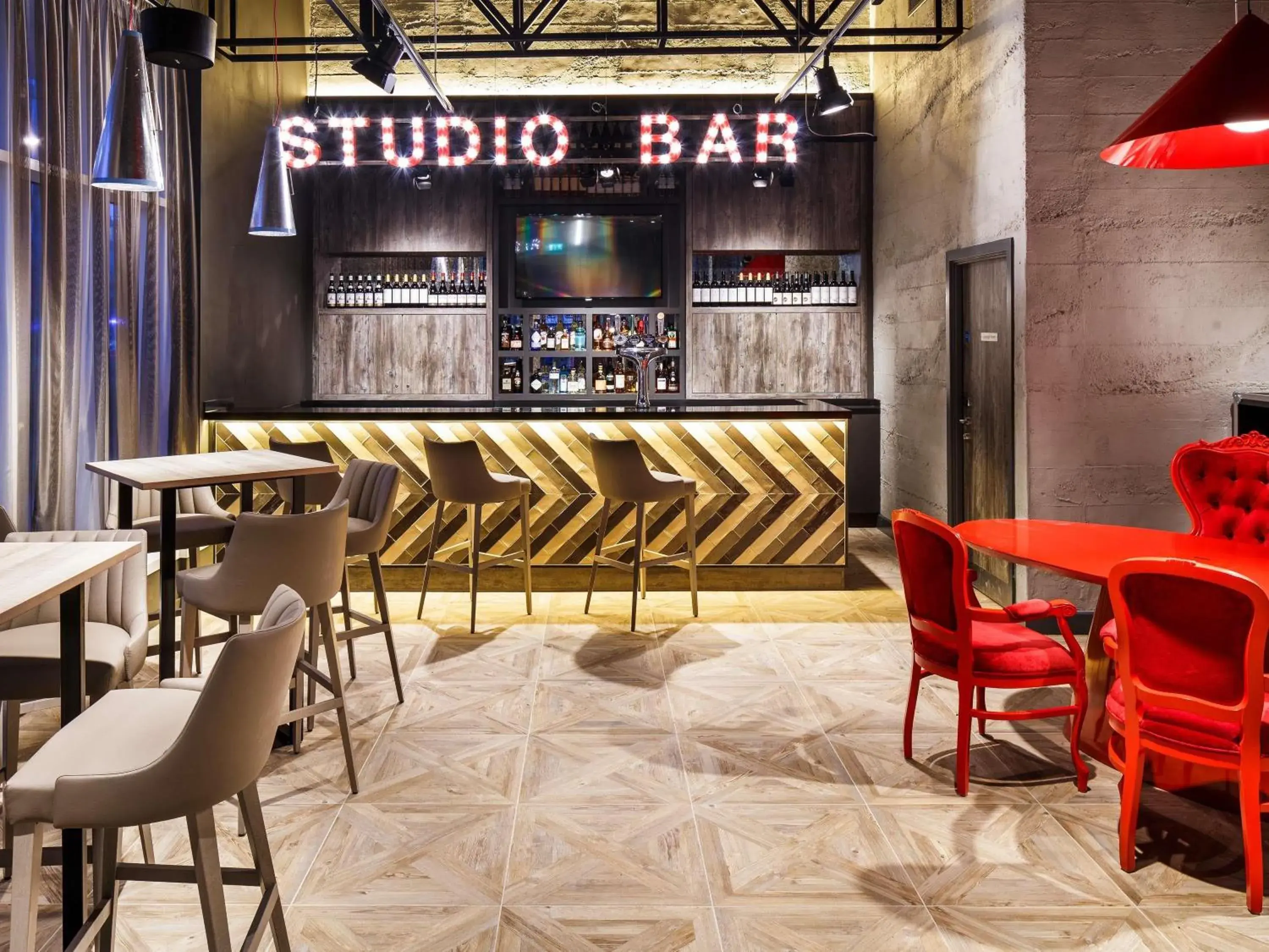 Lounge or bar in ibis Styles London Ealing Lounge or bar in ibis Styles London Ealing