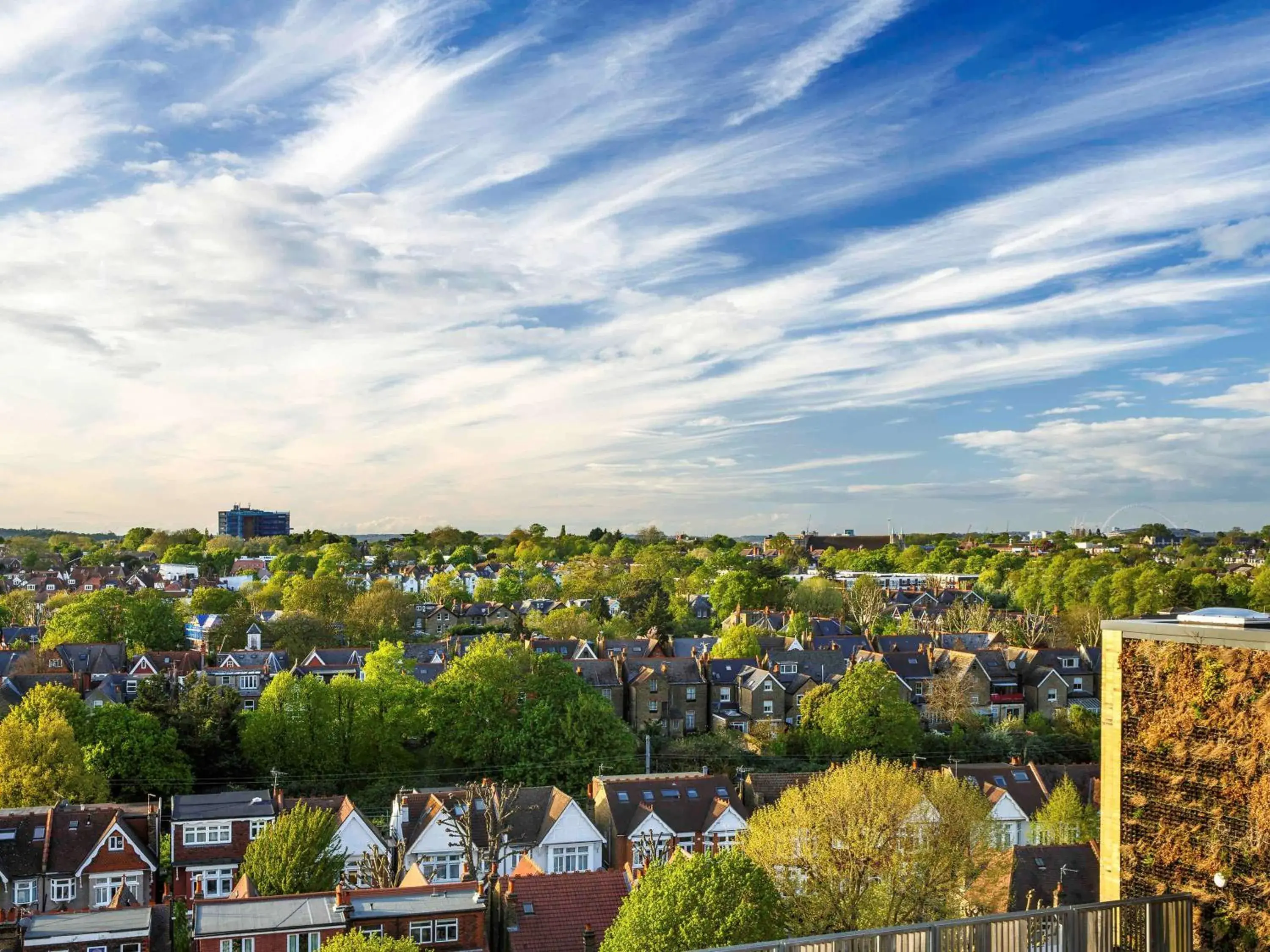 Property building in ibis Styles London Ealing Property building in ibis Styles London Ealing